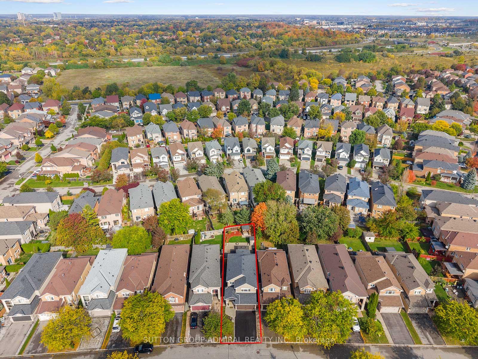 Photo 45 of 42 Lady Fern Drive, Markham, Legacy — HOMEH