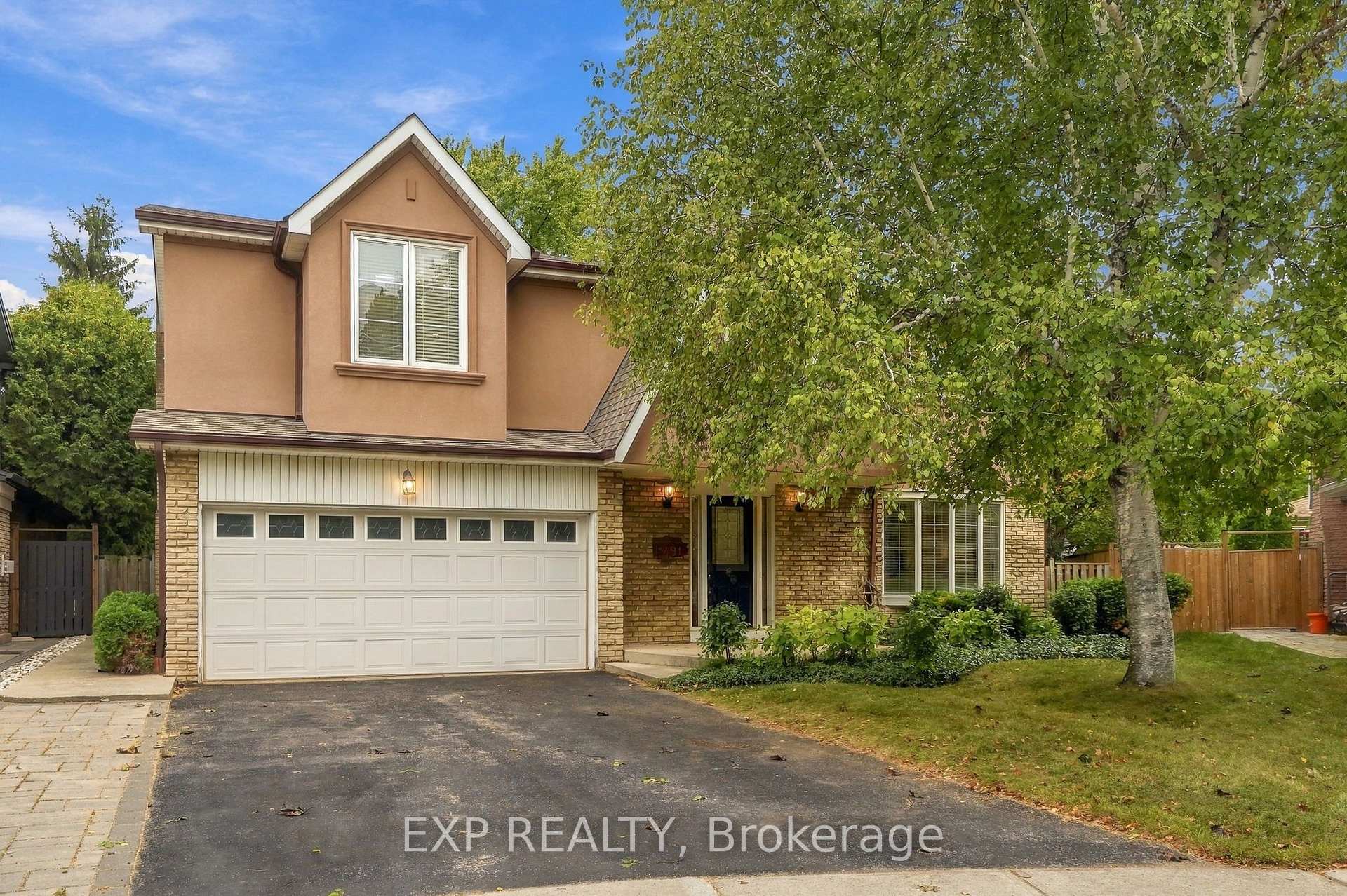 Photo 1 of 491 Tipperton Crescent, Oakville, West — HOMEH