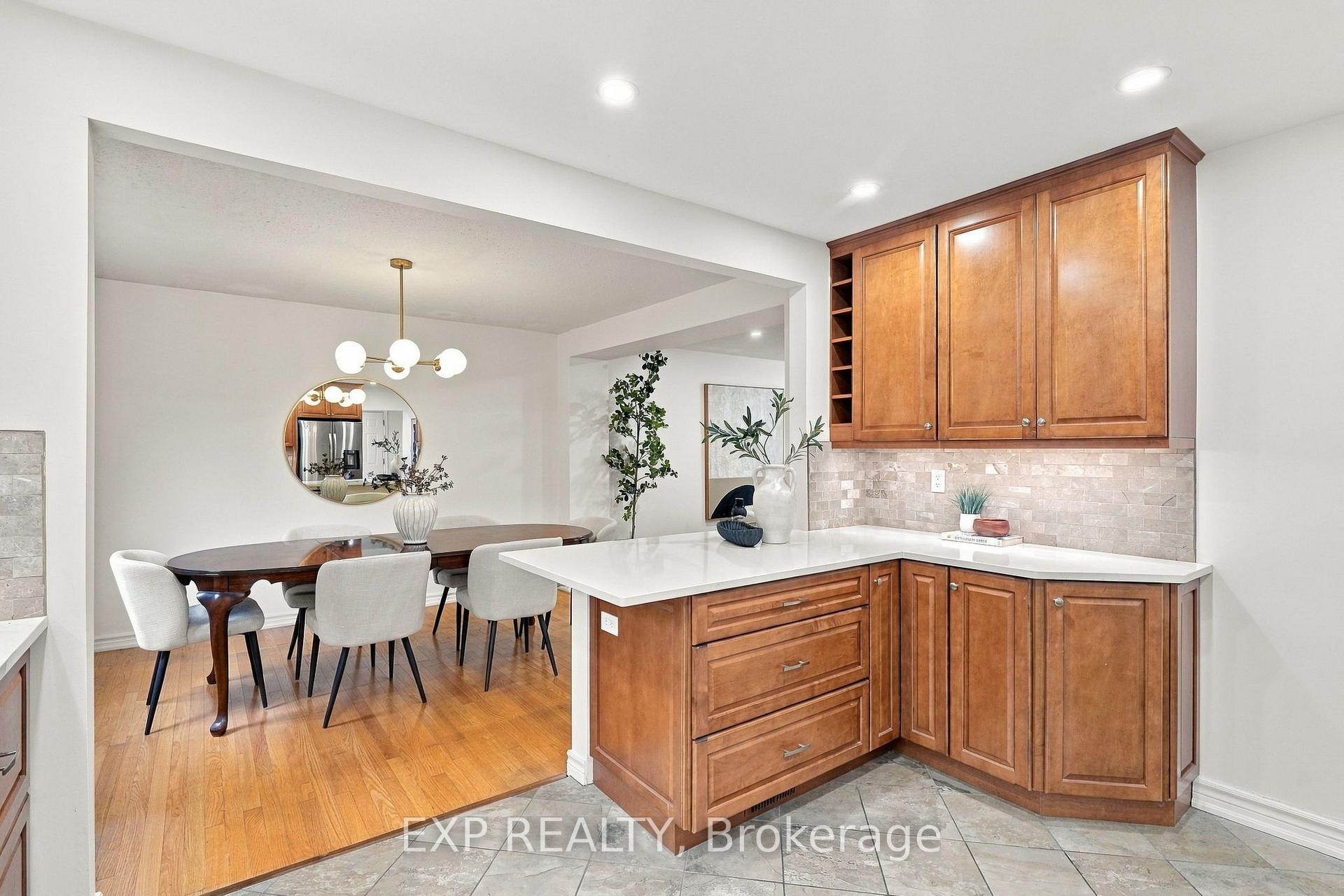 Photo 12 of 491 Tipperton Crescent, Oakville, West — HOMEH