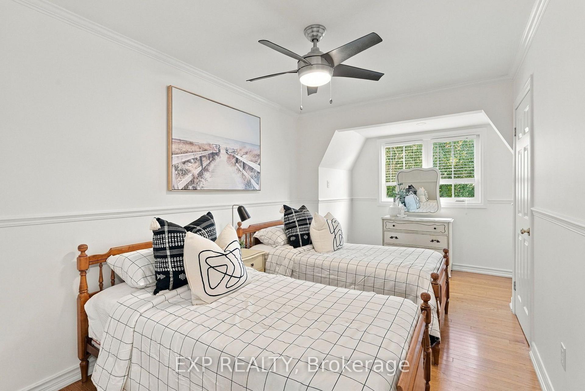 Photo 26 of 491 Tipperton Crescent, Oakville, West — HOMEH