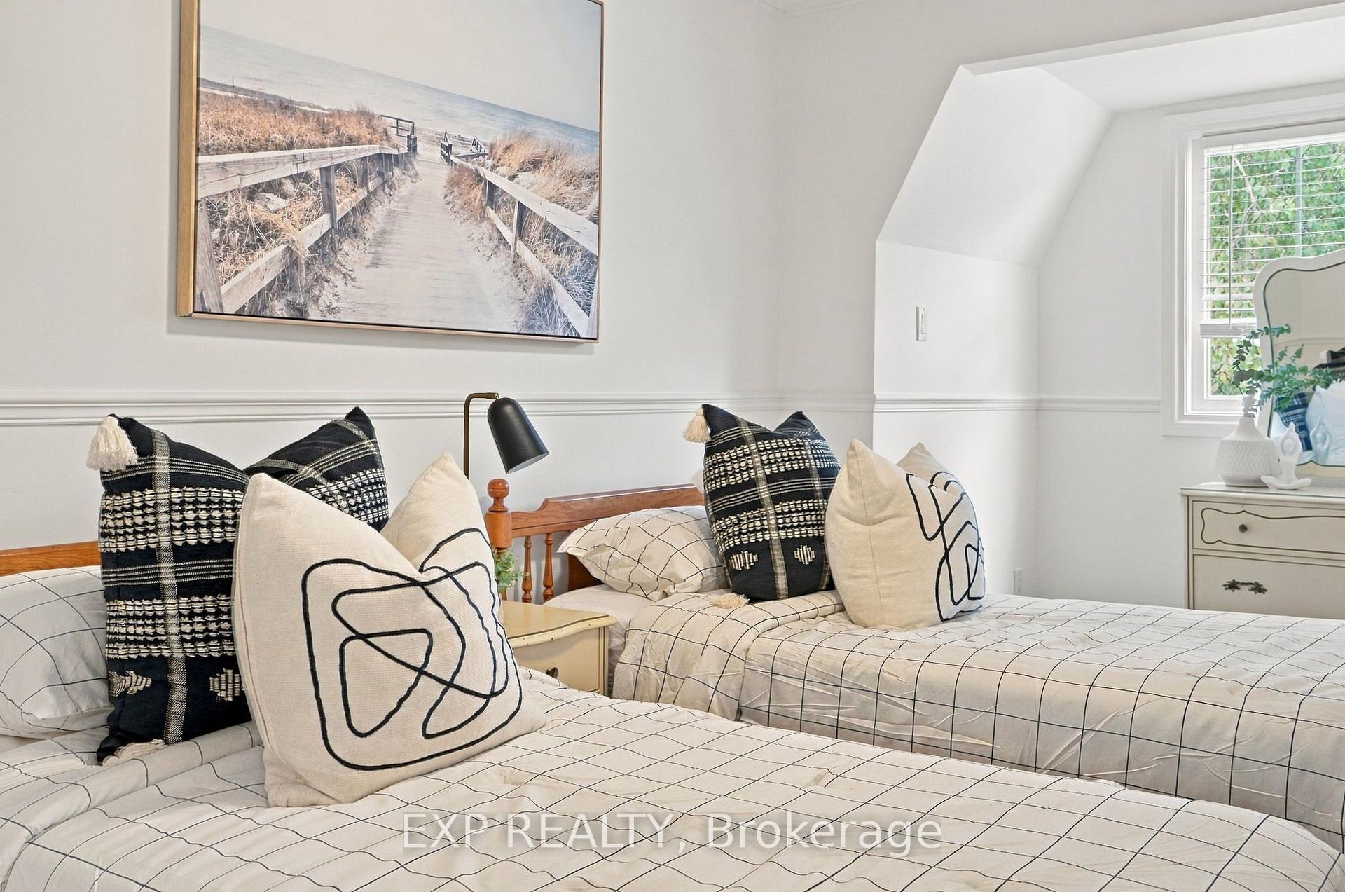Photo 27 of 491 Tipperton Crescent, Oakville, West — HOMEH
