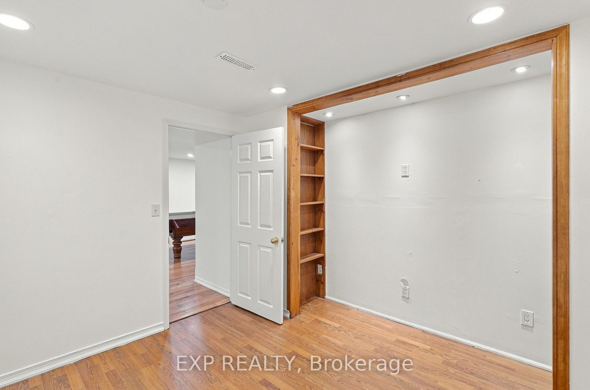 Photo 39 of 491 Tipperton Crescent, Oakville, West — HOMEH