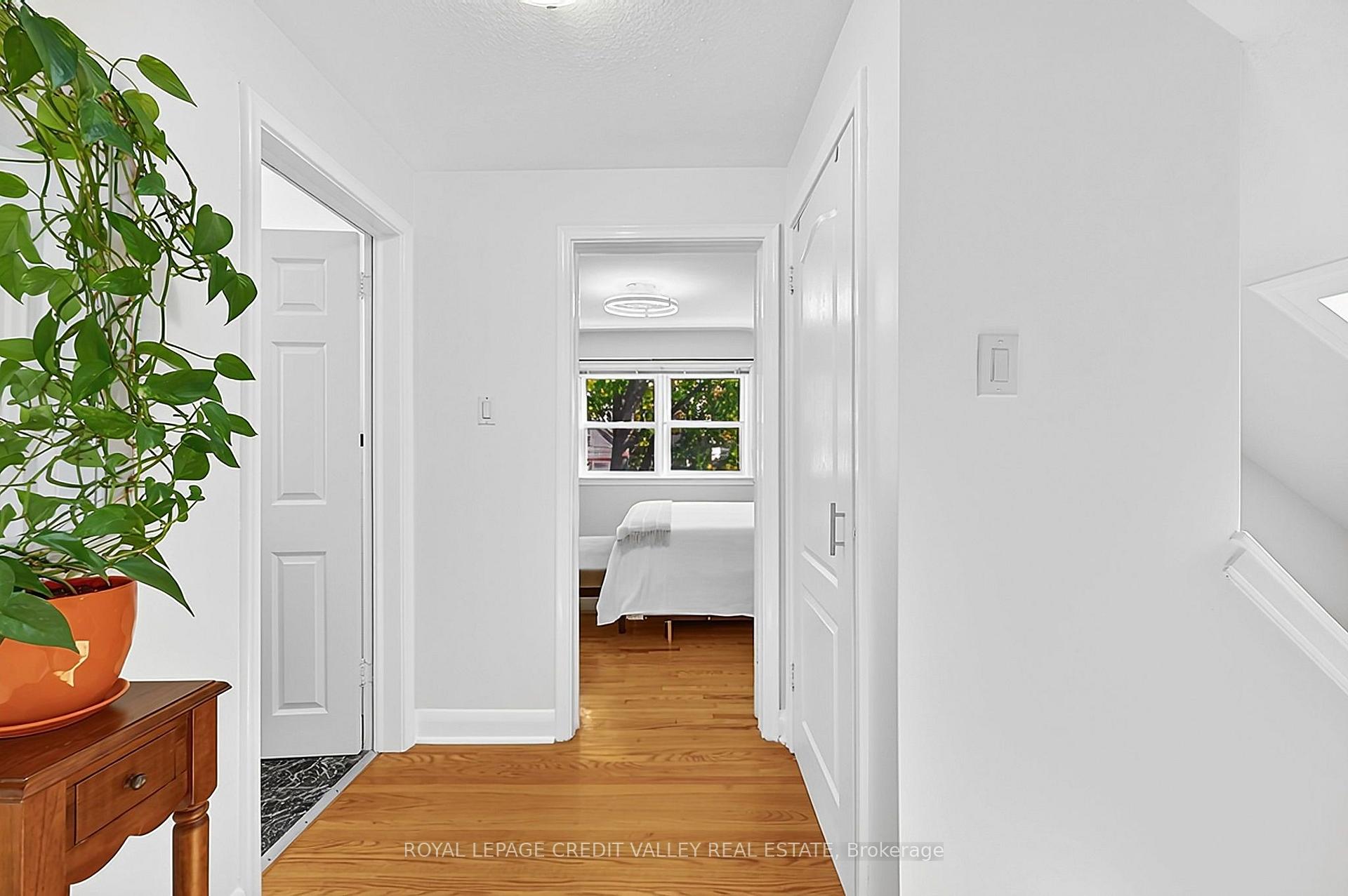 Photo 21 of 29 Crestview Avenue, Brampton, Brampton East — HOMEH