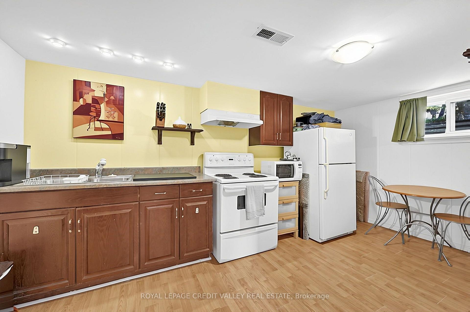 Photo 28 of 29 Crestview Avenue, Brampton, Brampton East — HOMEH