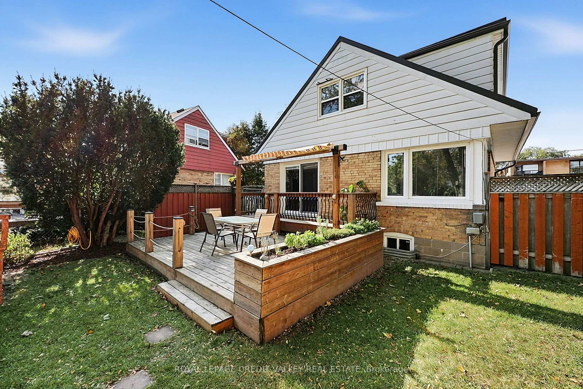 Photo 39 of 29 Crestview Avenue, Brampton, Brampton East — HOMEH