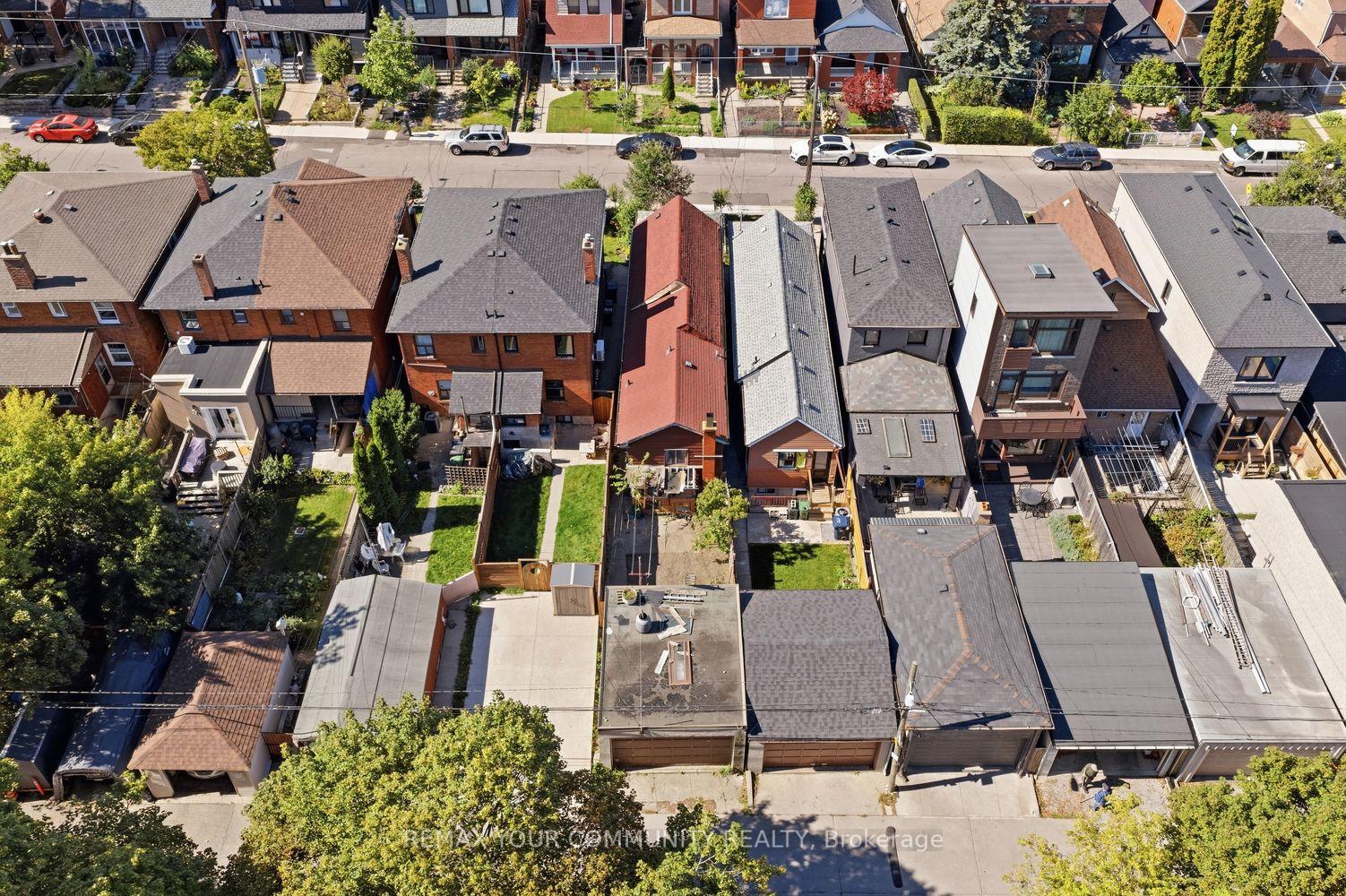 Photo 17 of 279 McRoberts Avenue, Toronto, Caledonia-Fairbank — HOMEH