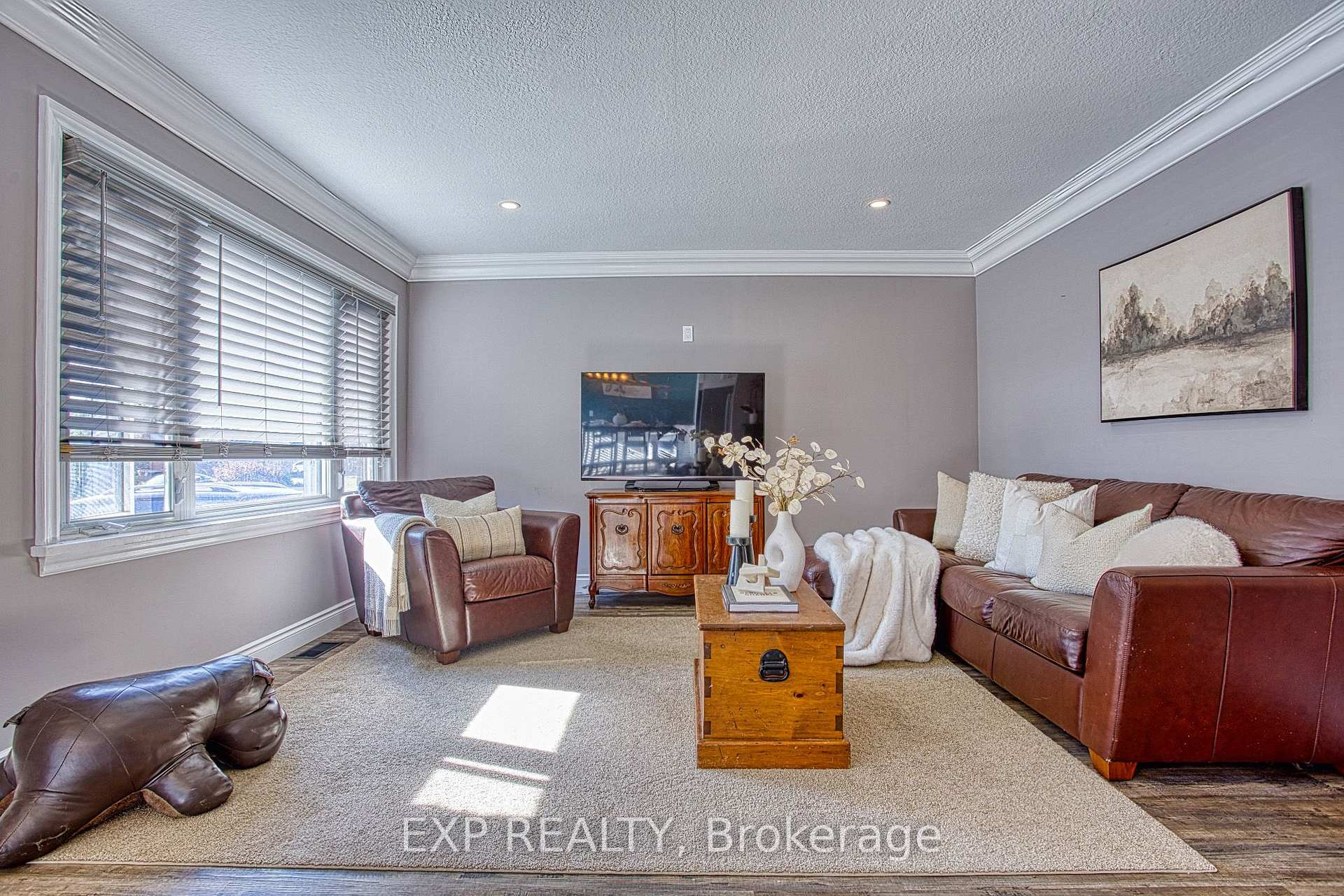 Photo 7 of 429 Elizabeth Street, Grimsby, Grimsby Beach — HOMEH