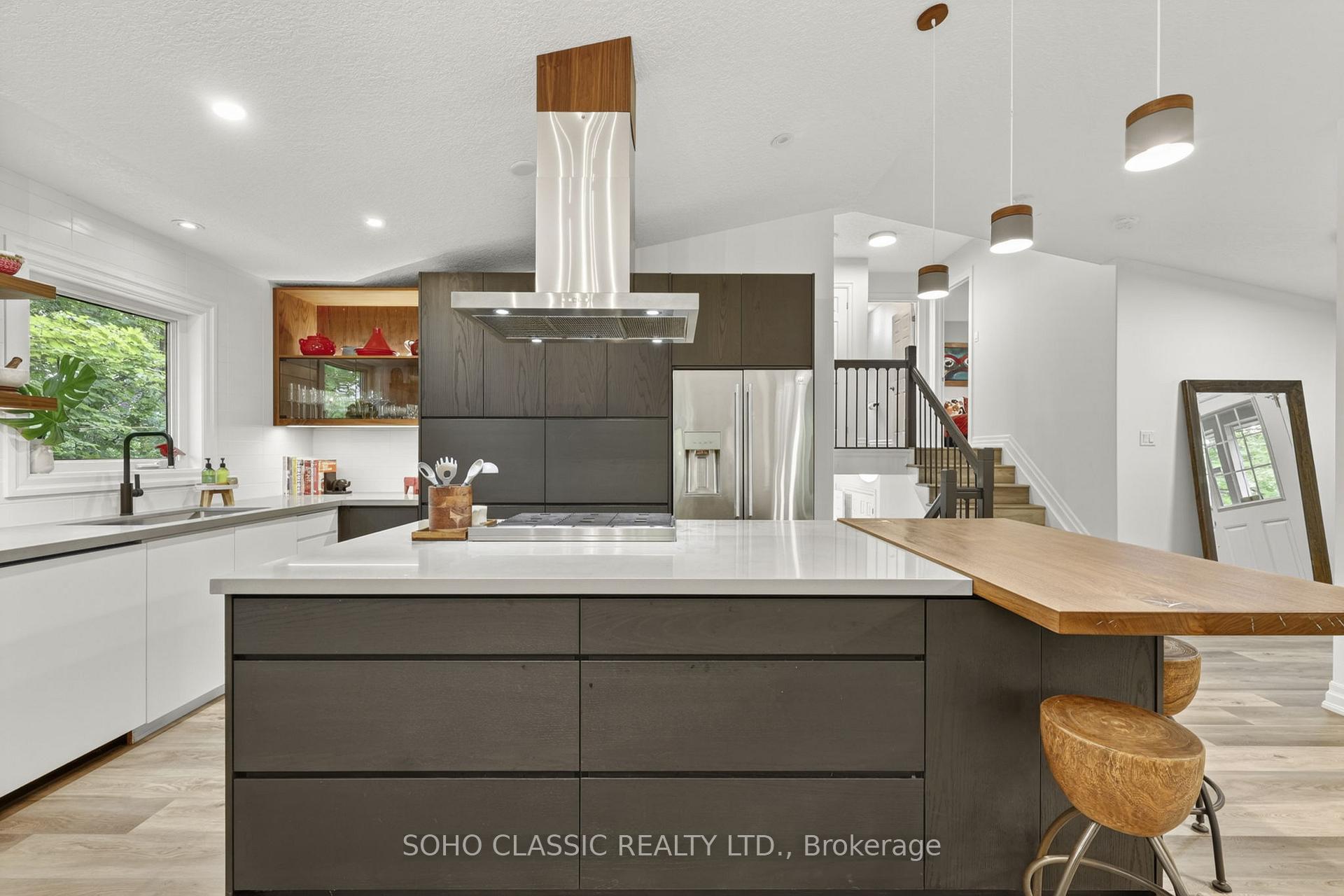 Photo 8 of 16 Oneida Avenue, Oro-Medonte, Sugarbush — HOMEH