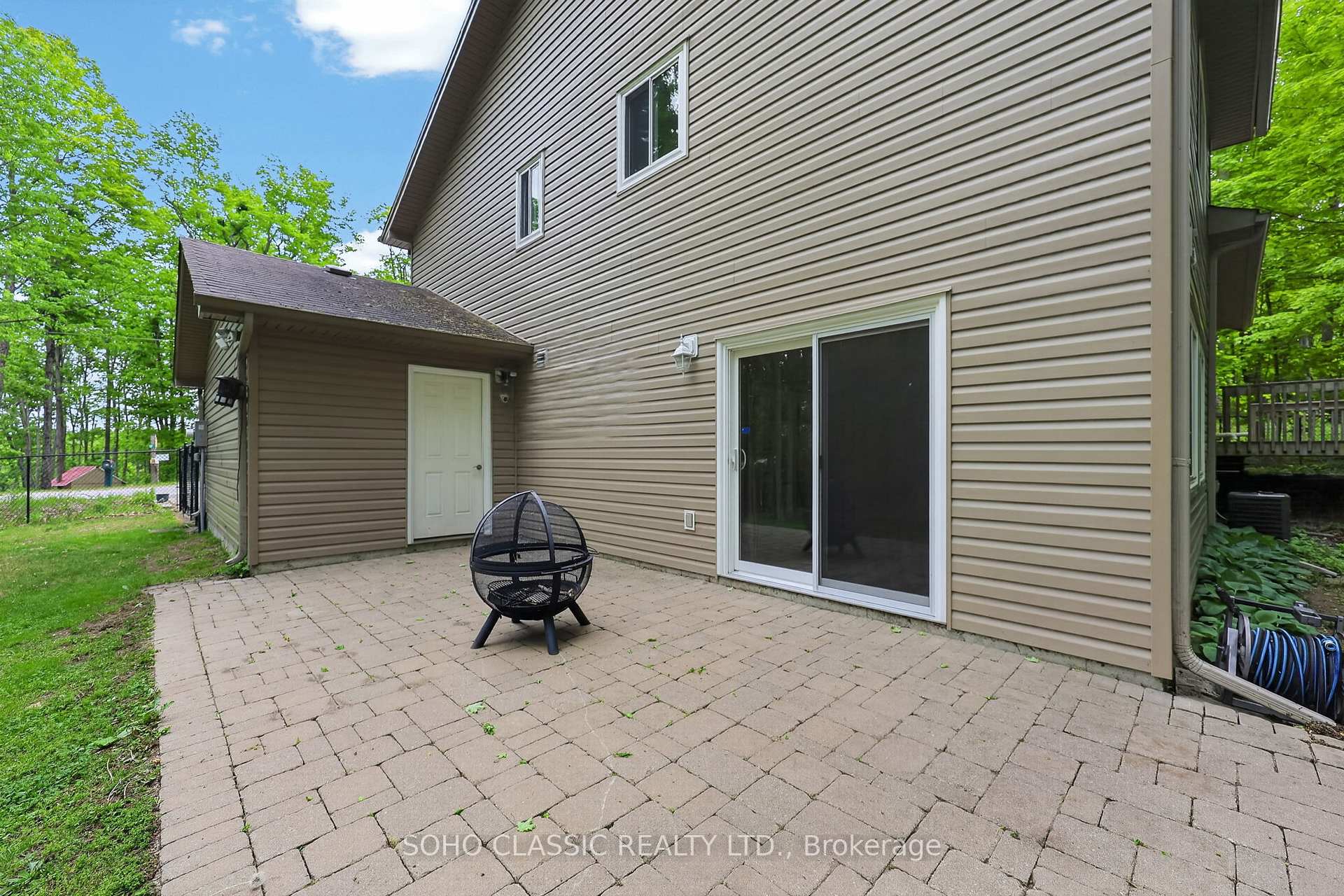 Photo 31 of 16 Oneida Avenue, Oro-Medonte, Sugarbush — HOMEH