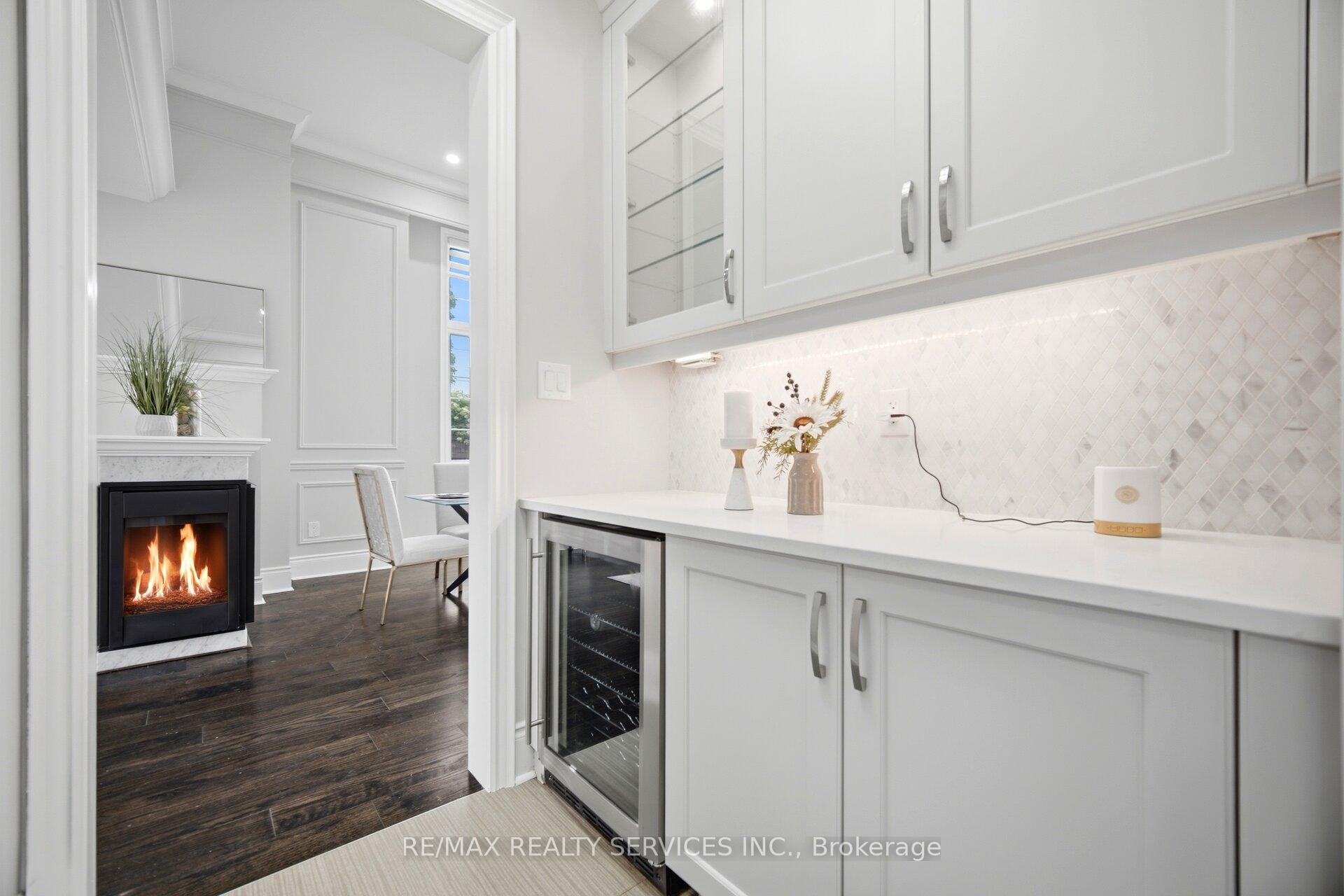Photo 9 of 1 Adamsville Road, Brampton, Credit Valley — HOMEH