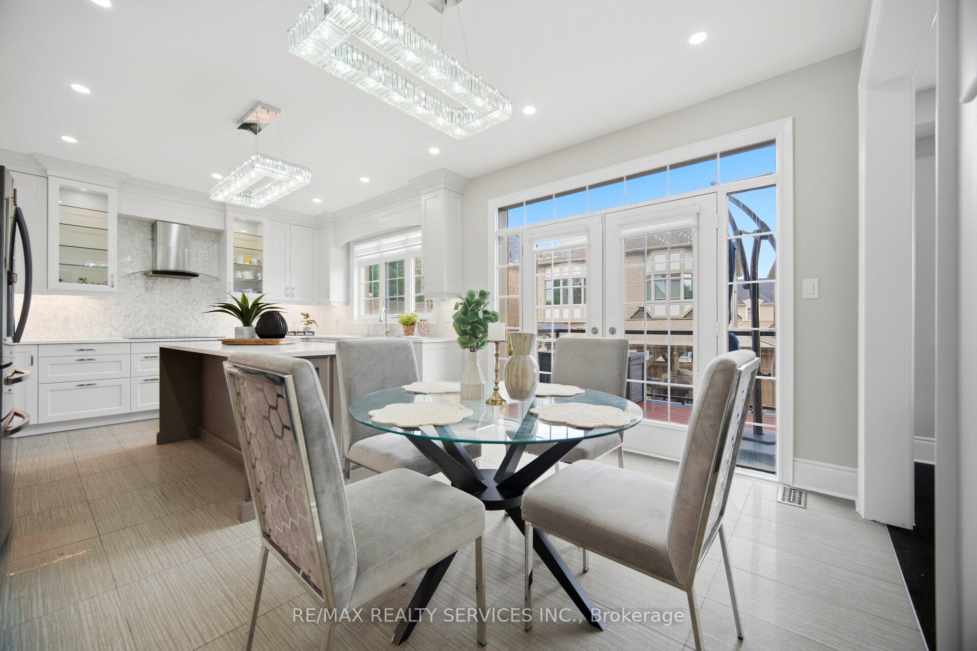 Photo 14 of 1 Adamsville Road, Brampton, Credit Valley — HOMEH