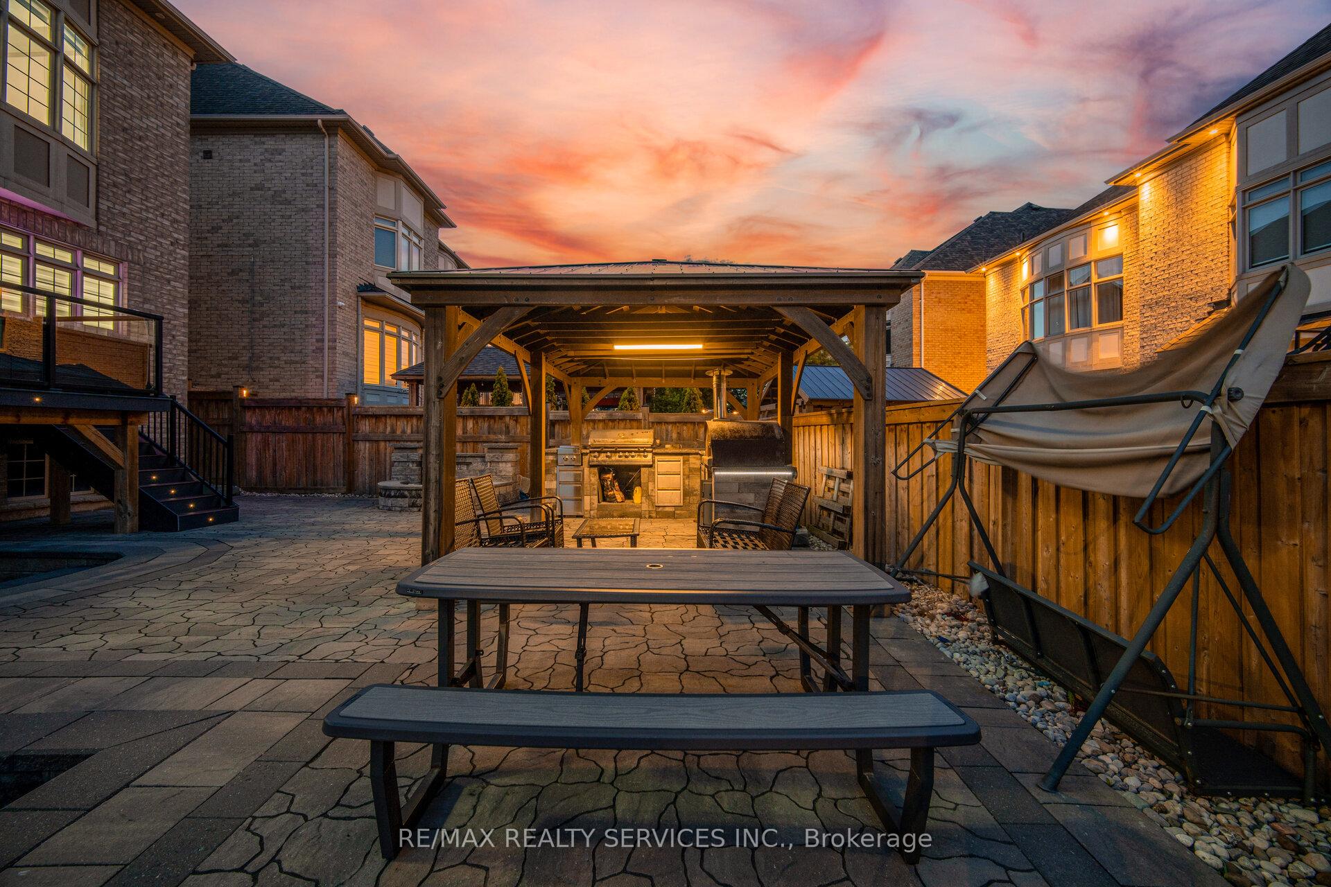Photo 47 of 1 Adamsville Road, Brampton, Credit Valley — HOMEH