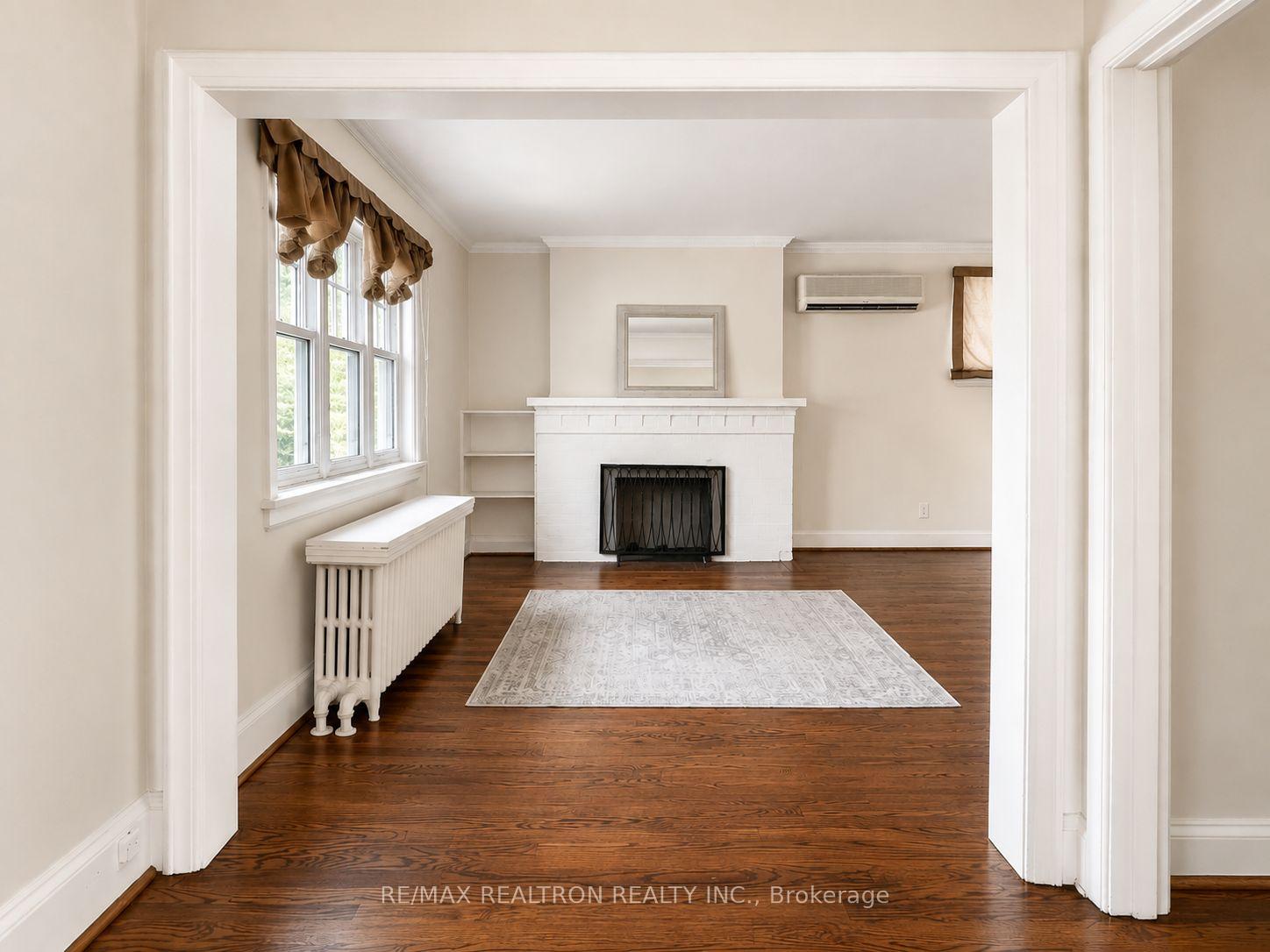 Photo 4 of Unit 2nd Floor unit, 25 Ranleigh Avenue, Toronto, Lawrence Park North — HOMEH