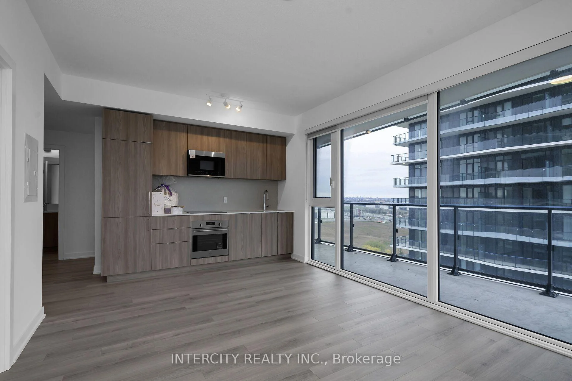 Photo 10 of Unit 1714, 15 Skyridge Drive E, Brampton, Bram East — HOMEH