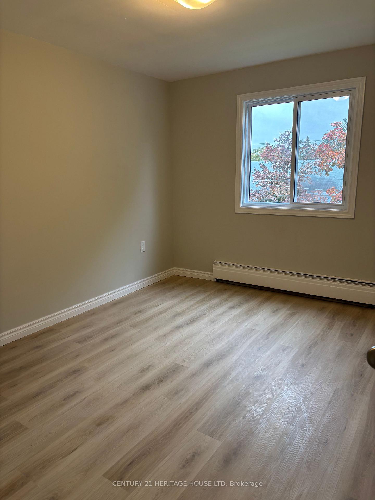 Photo 4 of Unit 310, 31 Parkside Drive, St. Thomas — HOMEH