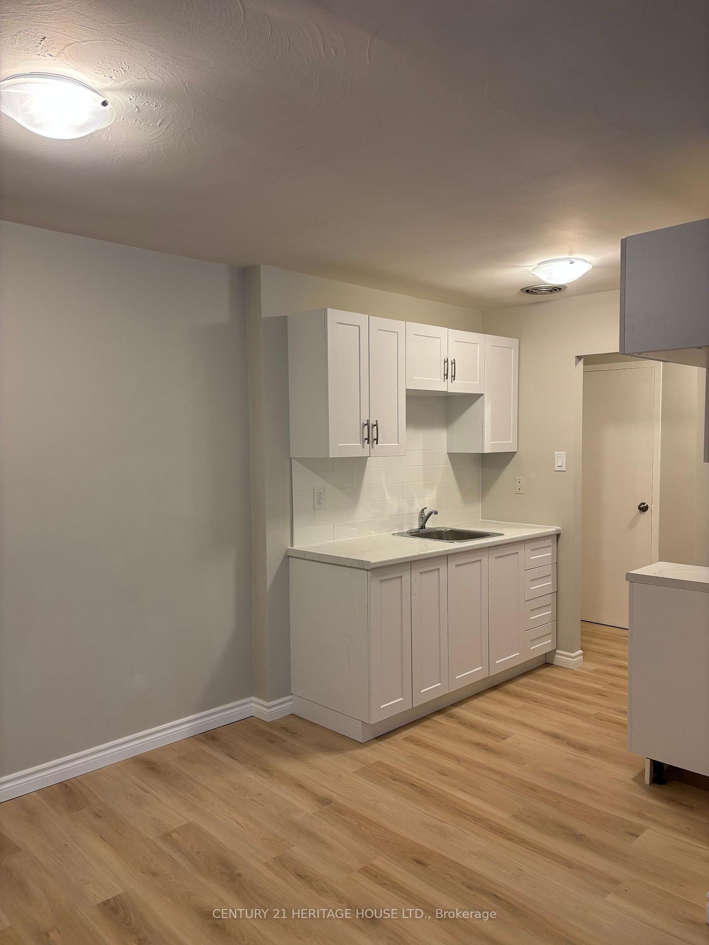 Photo 5 of Unit 310, 31 Parkside Drive, St. Thomas — HOMEH
