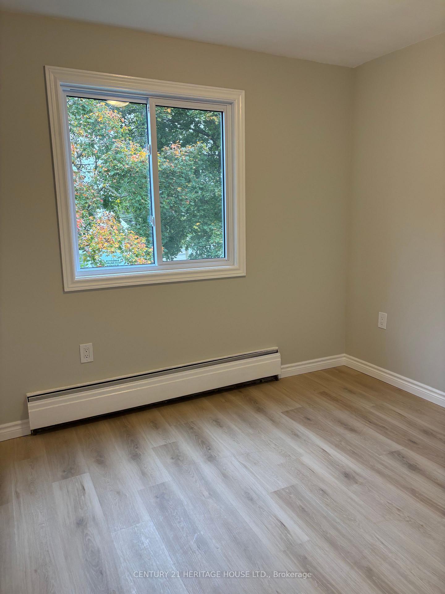 Photo 7 of Unit 310, 31 Parkside Drive, St. Thomas — HOMEH