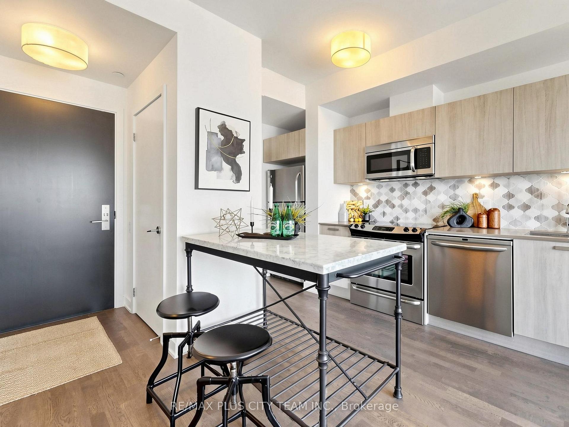 Photo 7 of Unit 1107, 1815 Yonge Street, Toronto, Mount Pleasant West — HOMEH