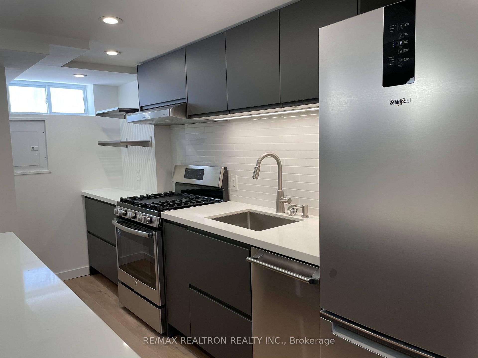 Photo 3 of Unit 2, 82 Gunn Street, Barrie, Wellington — HOMEH