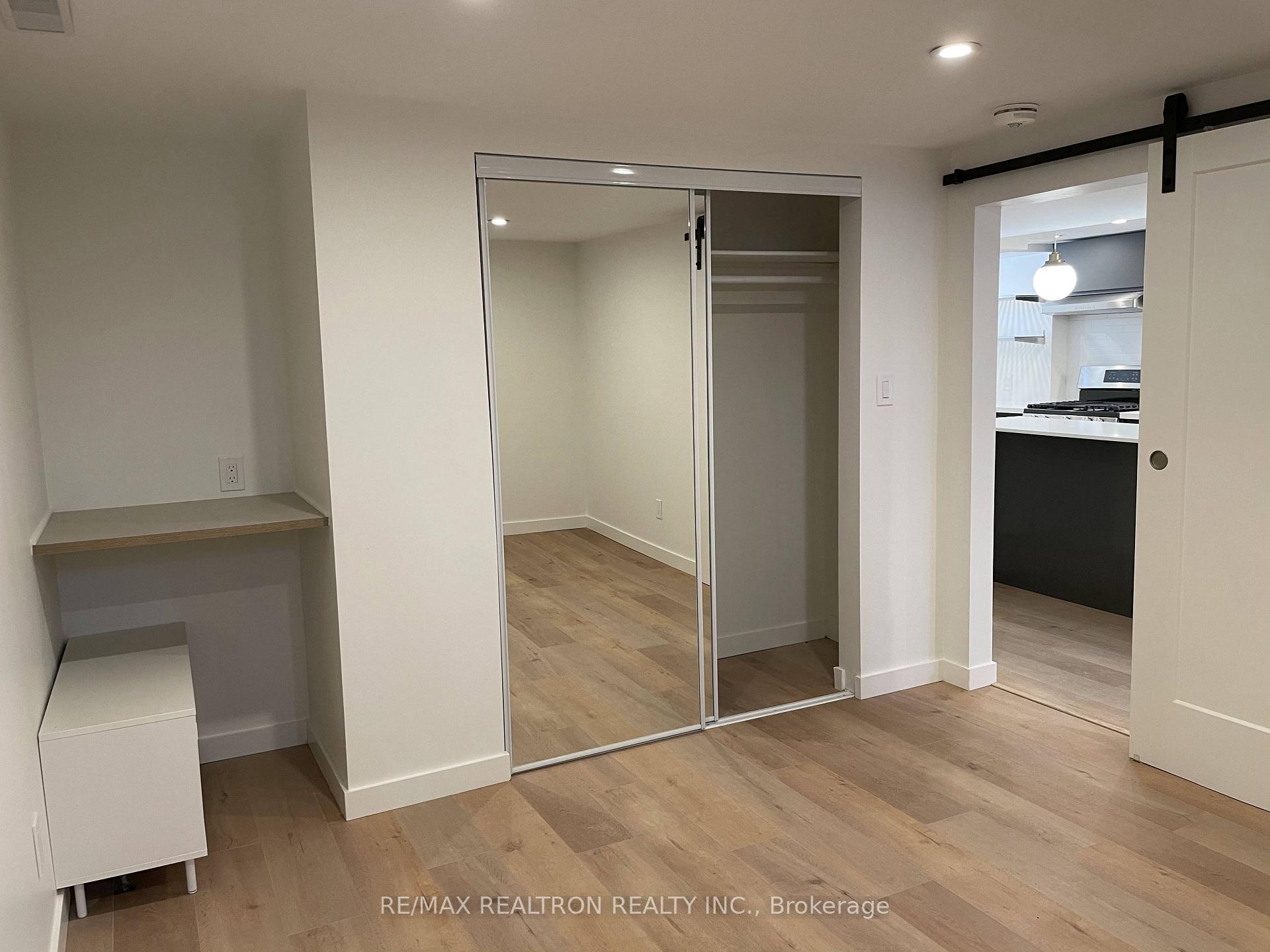 Photo 4 of Unit 2, 82 Gunn Street, Barrie, Wellington — HOMEH