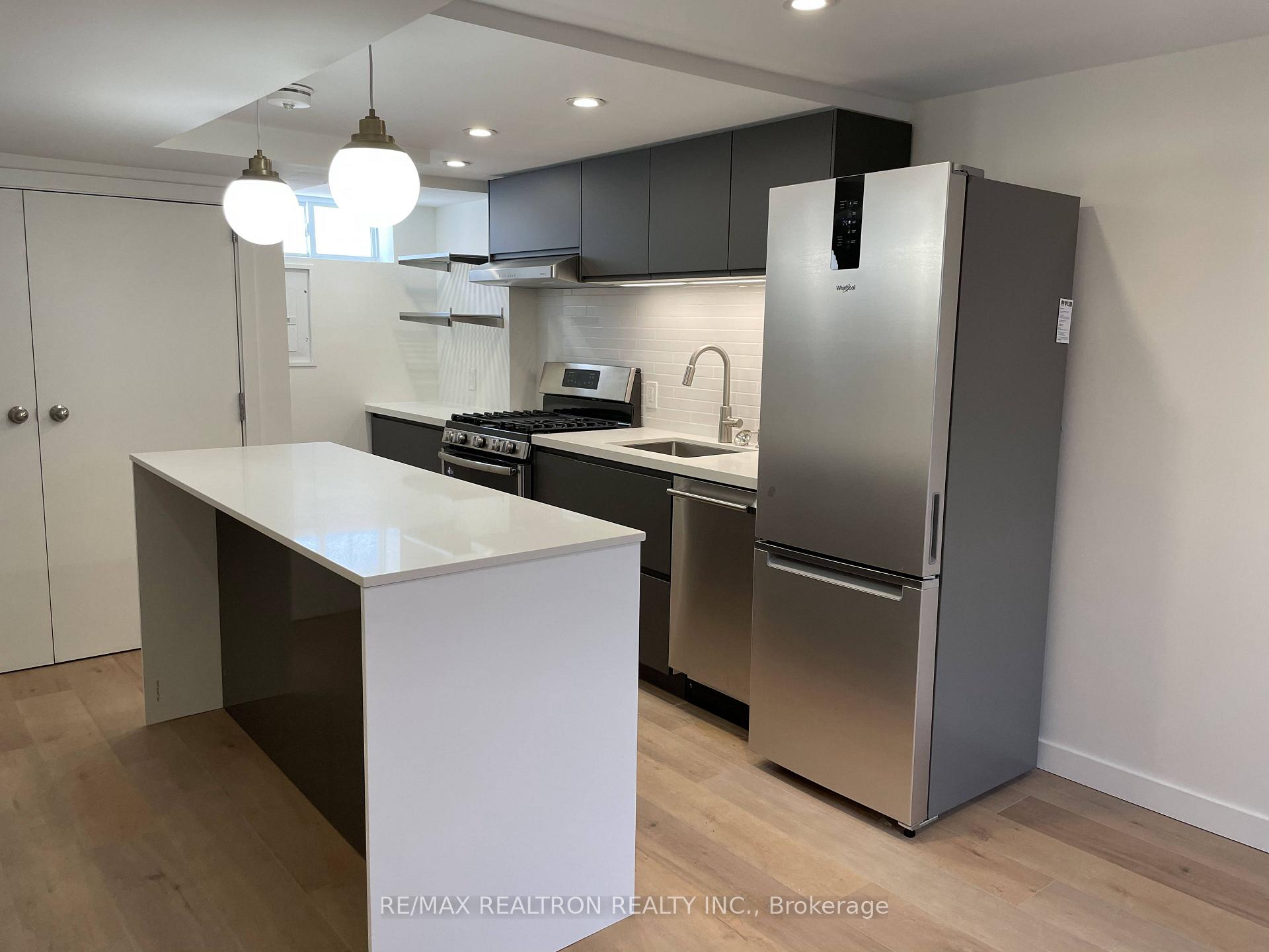 Photo 6 of Unit 2, 82 Gunn Street, Barrie, Wellington — HOMEH