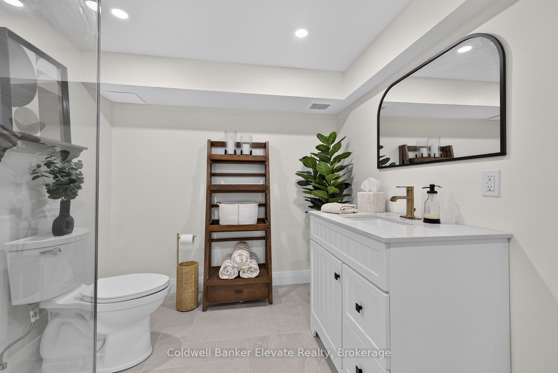 Photo 8 of 111 Kingswood Drive, Kitchener, Alpine — HOMEH