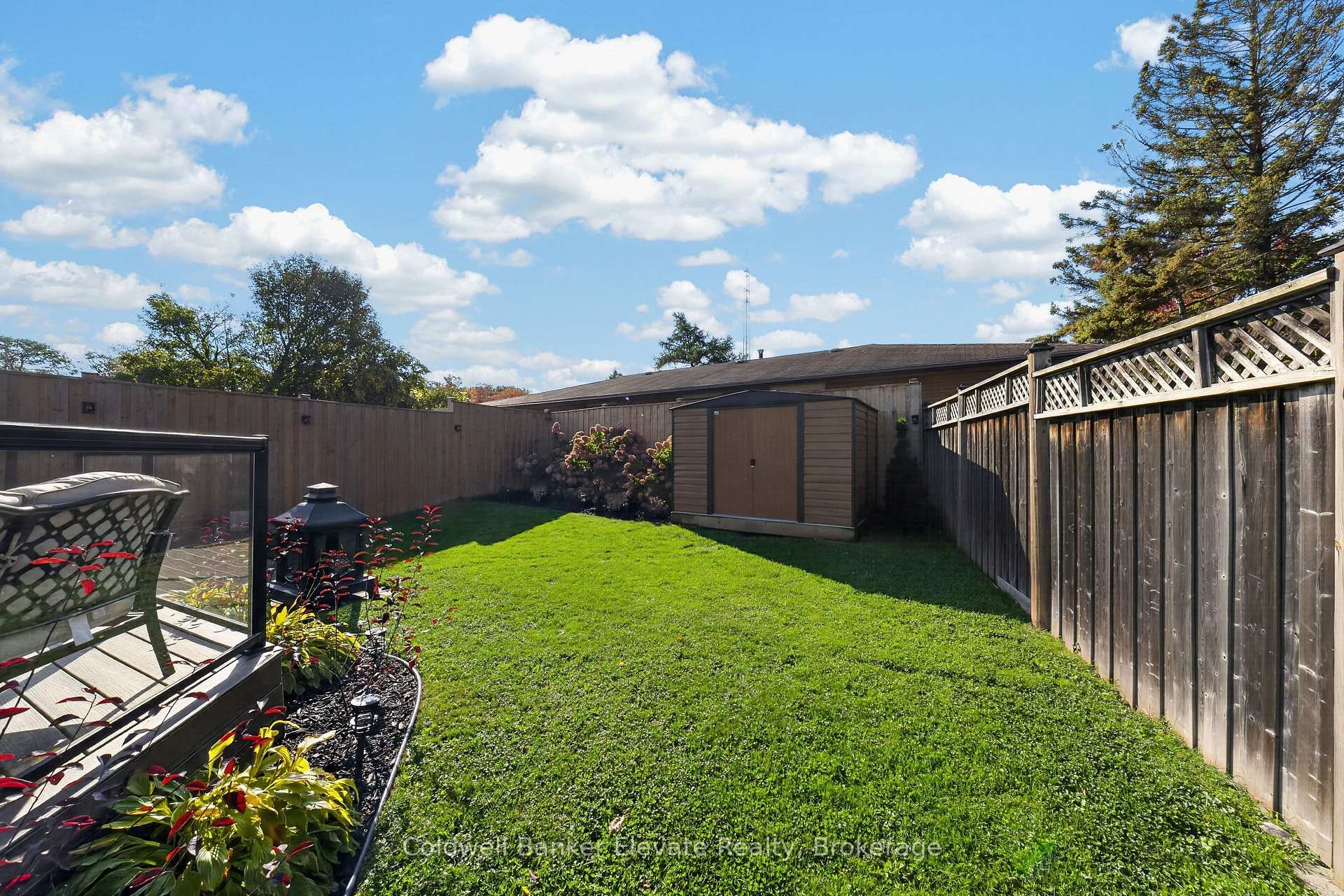 Photo 9 of 111 Kingswood Drive, Kitchener, Alpine — HOMEH