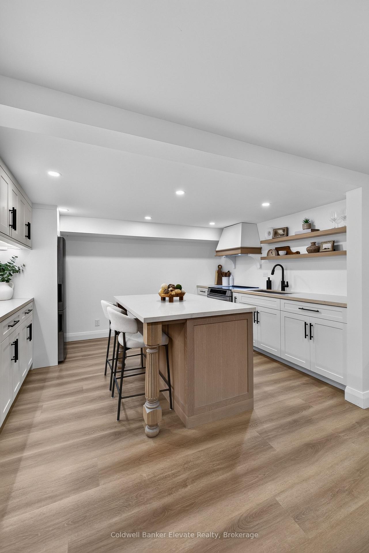 Photo 19 of 111 Kingswood Drive, Kitchener, Alpine — HOMEH