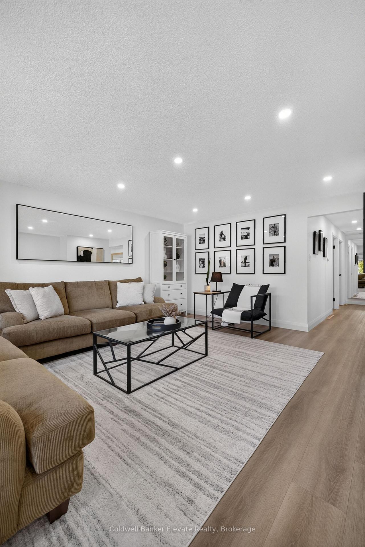 Photo 21 of 111 Kingswood Drive, Kitchener, Alpine — HOMEH