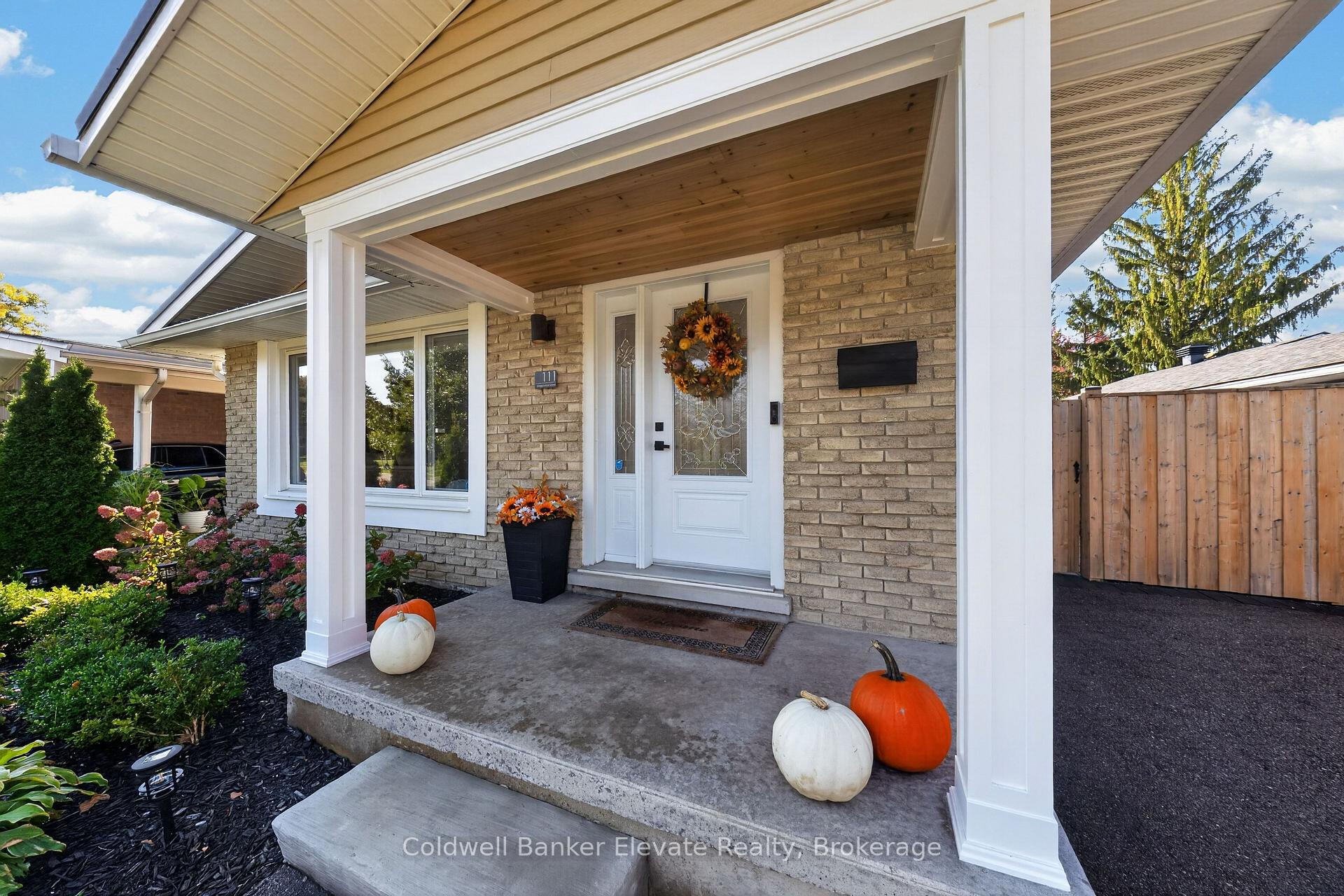 Photo 26 of 111 Kingswood Drive, Kitchener, Alpine — HOMEH