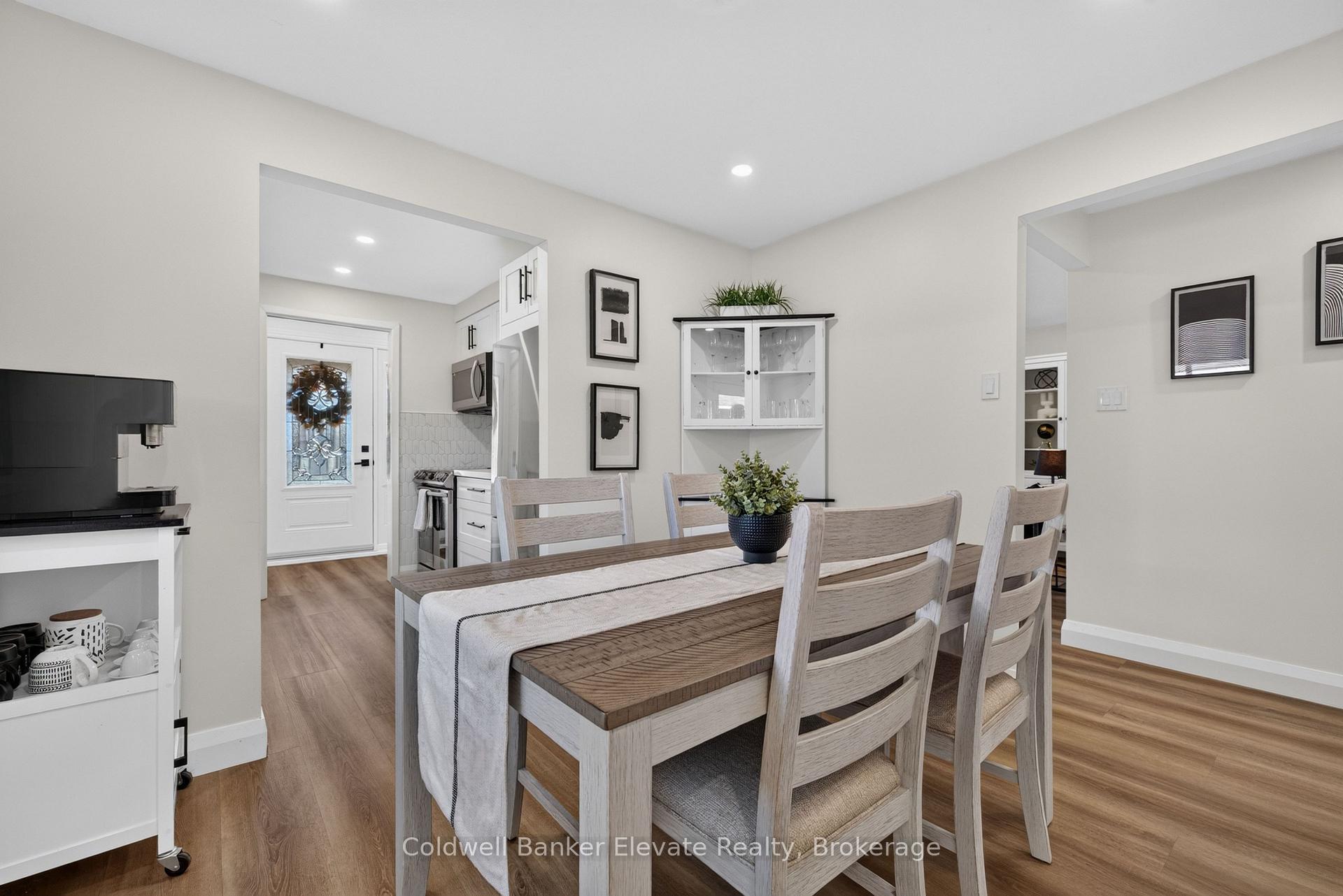 Photo 35 of 111 Kingswood Drive, Kitchener, Alpine — HOMEH