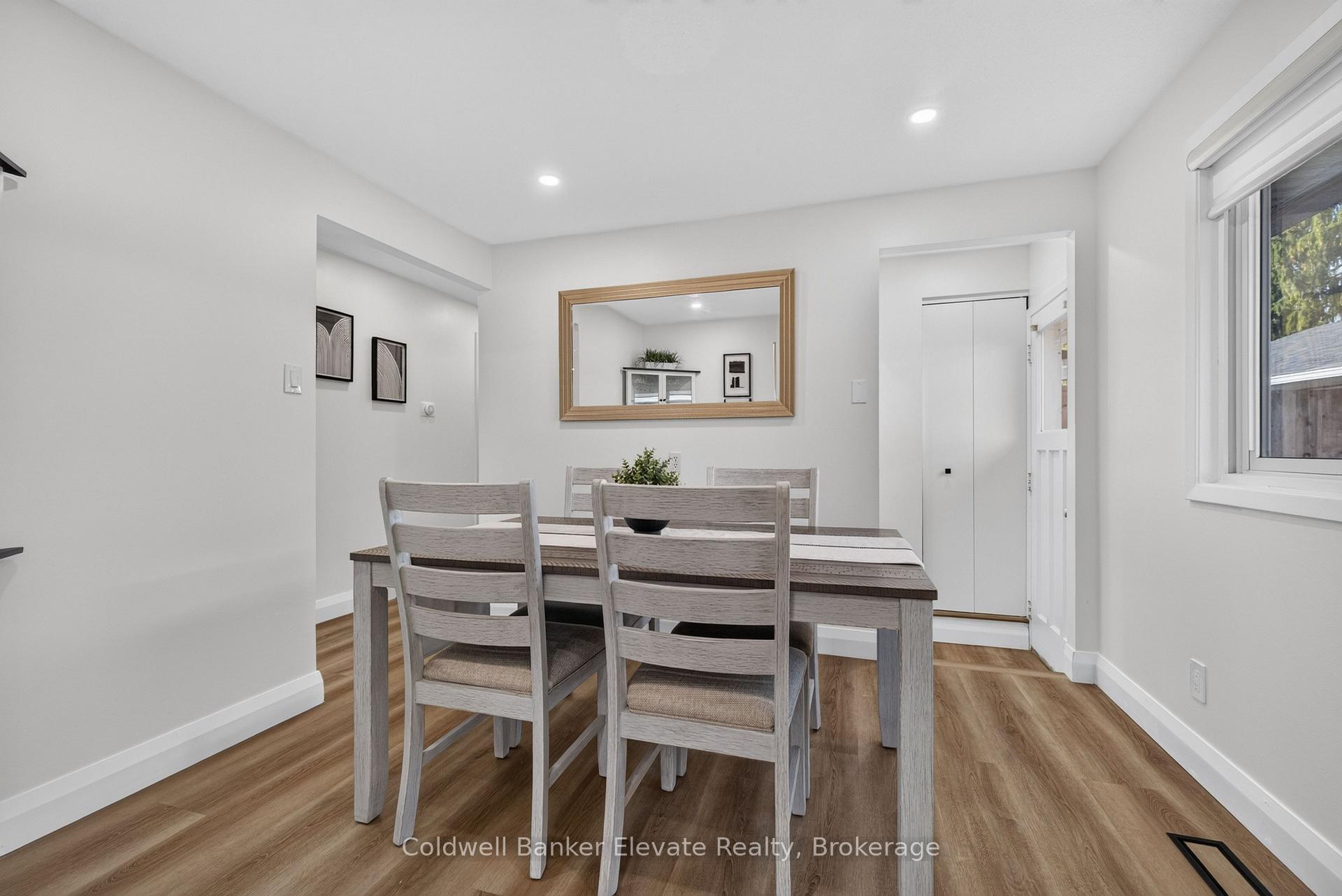 Photo 36 of 111 Kingswood Drive, Kitchener, Alpine — HOMEH