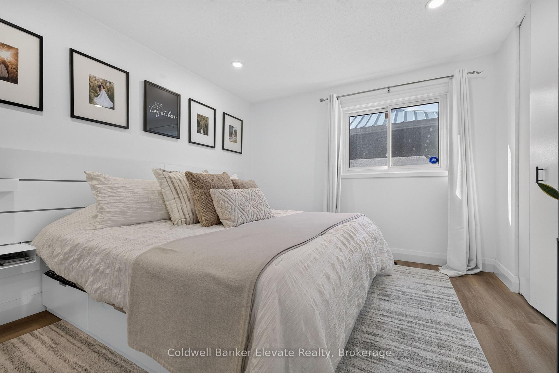 Photo 37 of 111 Kingswood Drive, Kitchener, Alpine — HOMEH