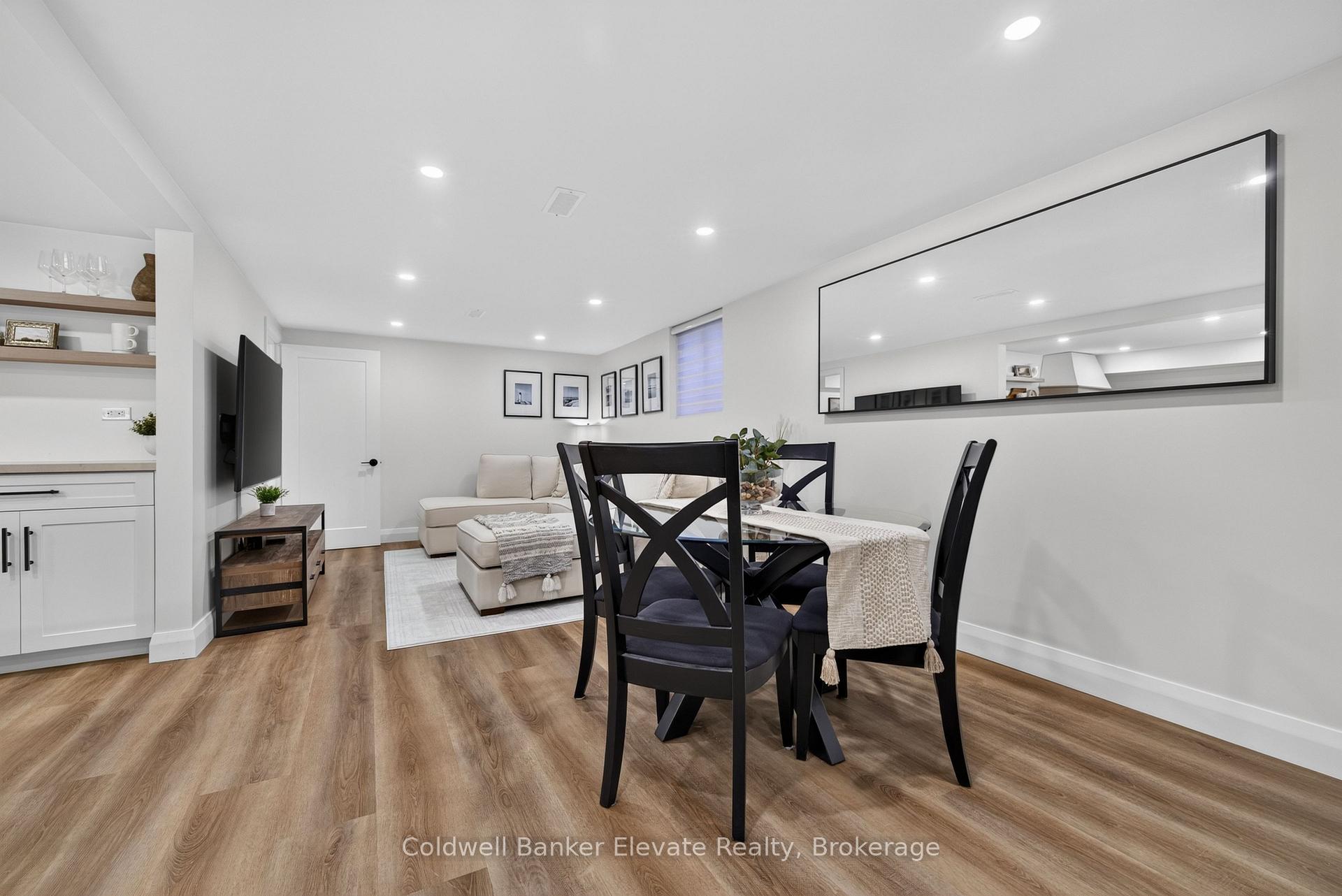 Photo 42 of 111 Kingswood Drive, Kitchener, Alpine — HOMEH