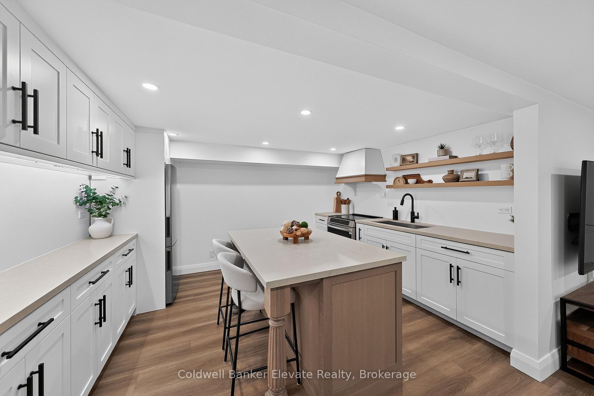 Photo 47 of 111 Kingswood Drive, Kitchener, Alpine — HOMEH