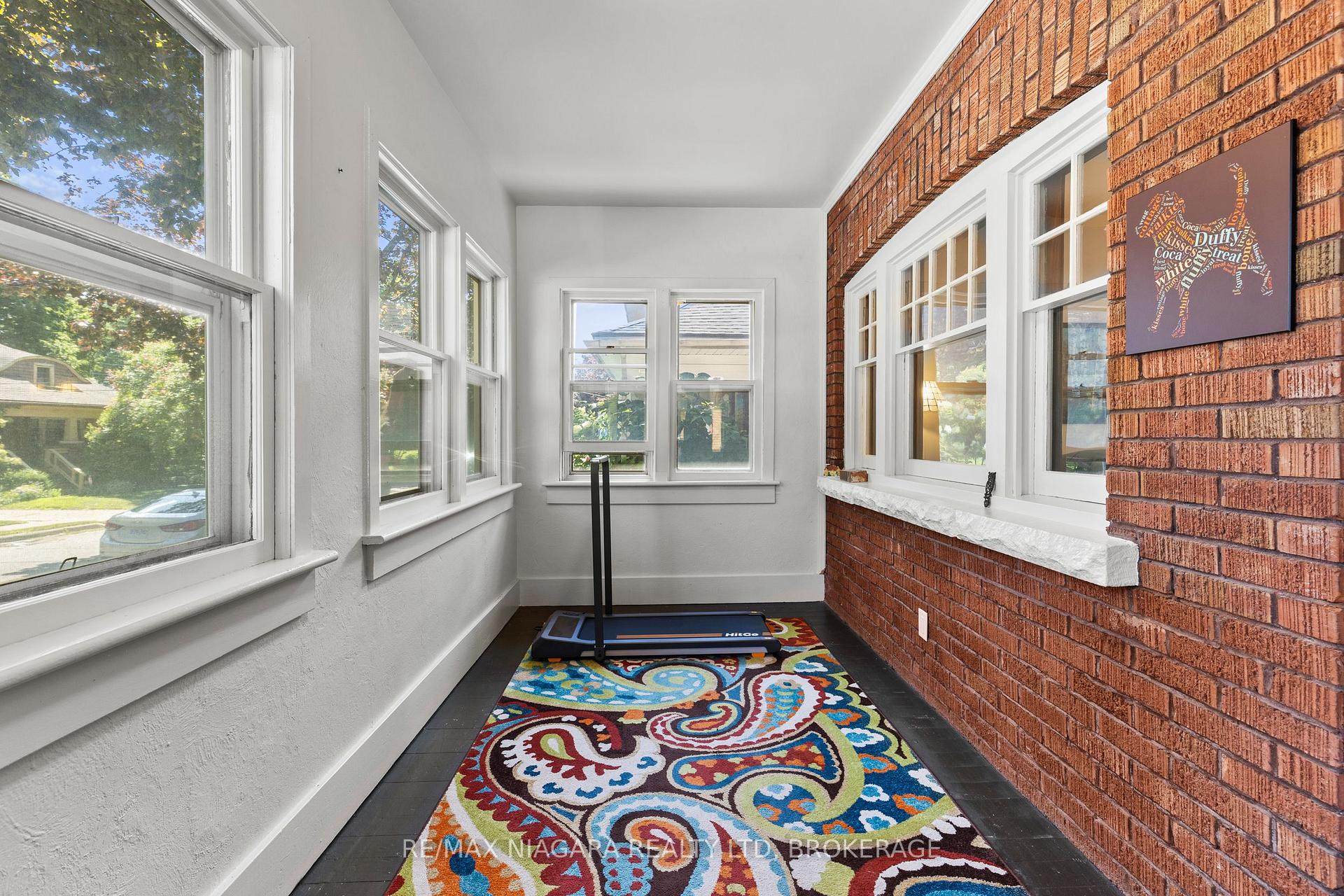 Photo 8 of 6403 Locus Avenue, Niagara Falls, Dorchester — HOMEH