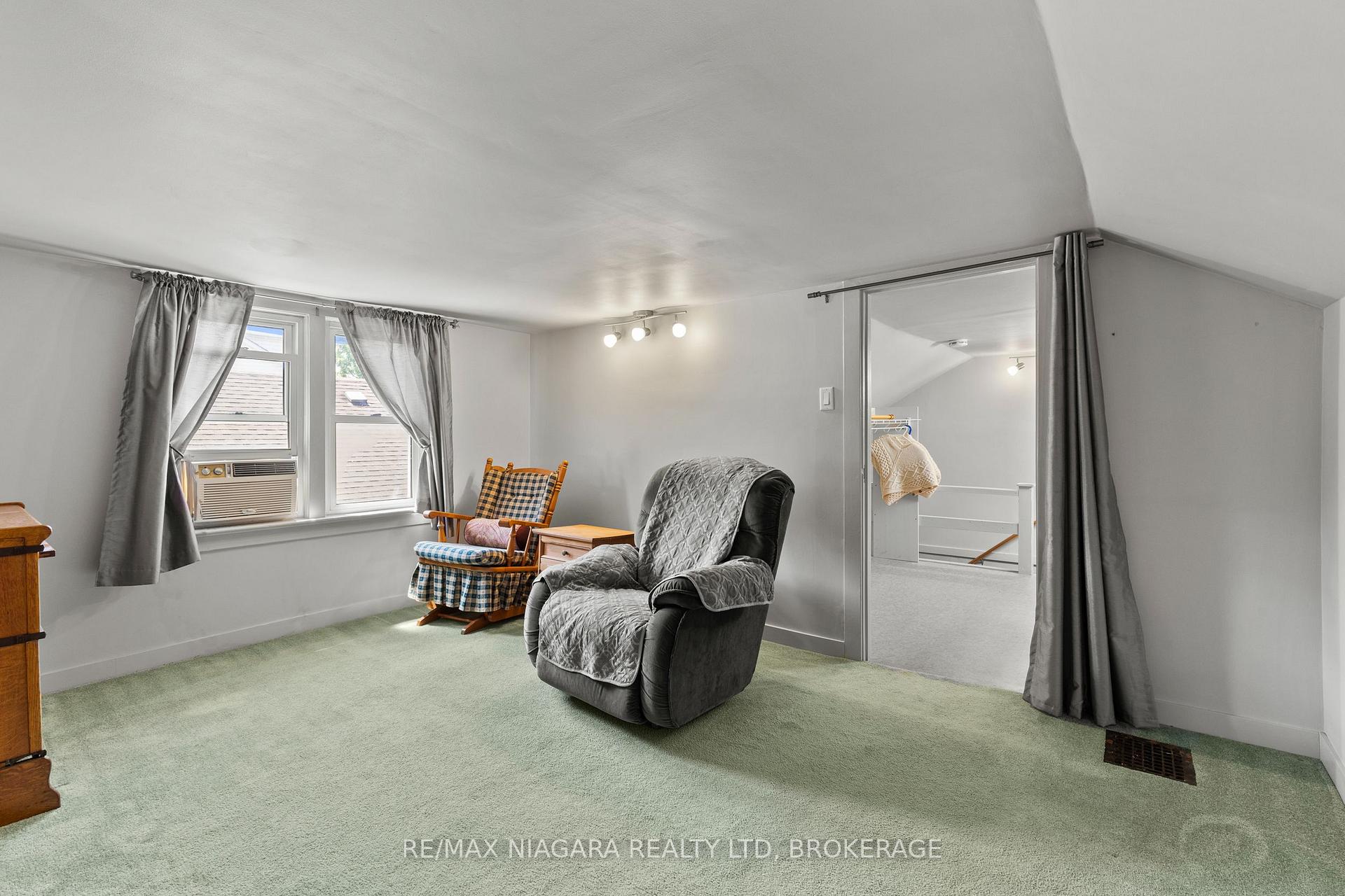 Photo 25 of 6403 Locus Avenue, Niagara Falls, Dorchester — HOMEH