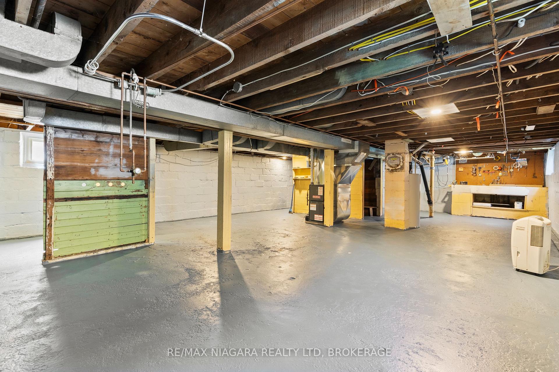 Photo 27 of 6403 Locus Avenue, Niagara Falls, Dorchester — HOMEH