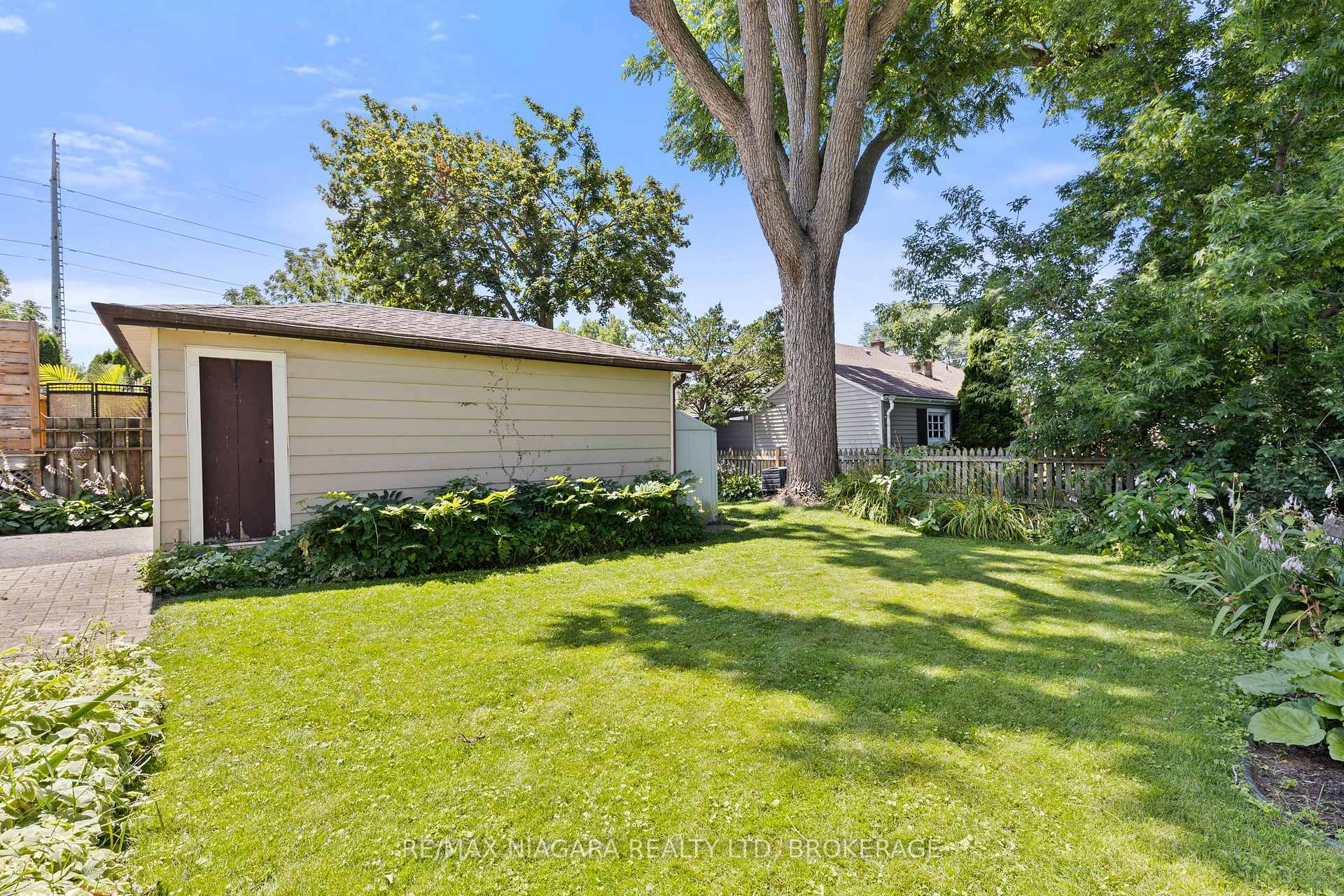 Photo 31 of 6403 Locus Avenue, Niagara Falls, Dorchester — HOMEH