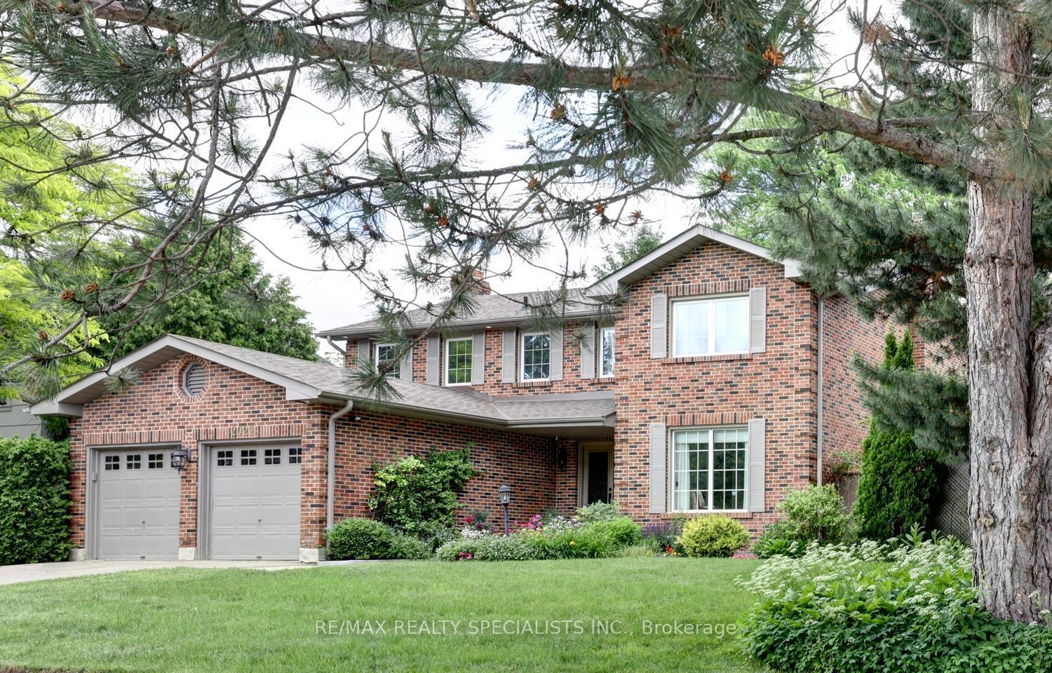 Photo 2 of 2021 Shawanaga Trail, Mississauga, Sheridan — HOMEH