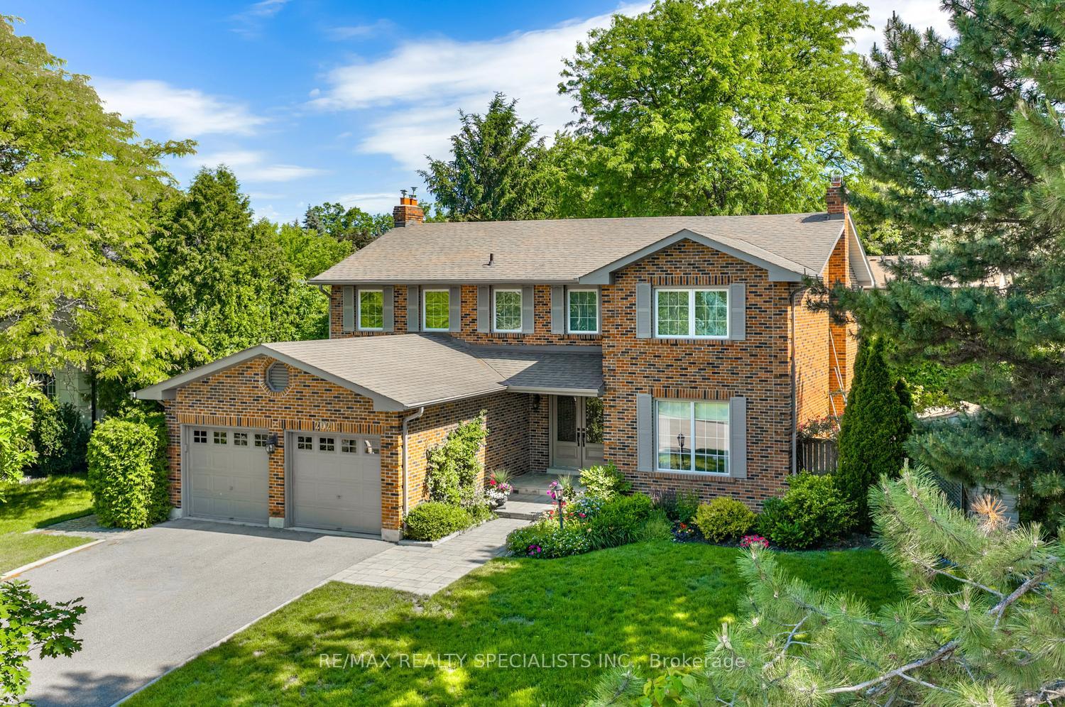 Photo 3 of 2021 Shawanaga Trail, Mississauga, Sheridan — HOMEH