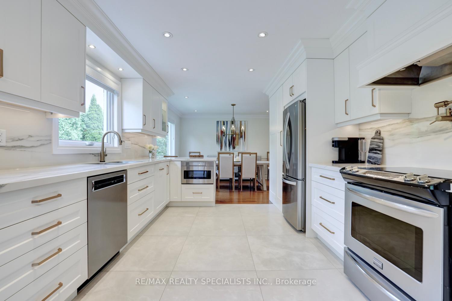 Photo 12 of 2021 Shawanaga Trail, Mississauga, Sheridan — HOMEH