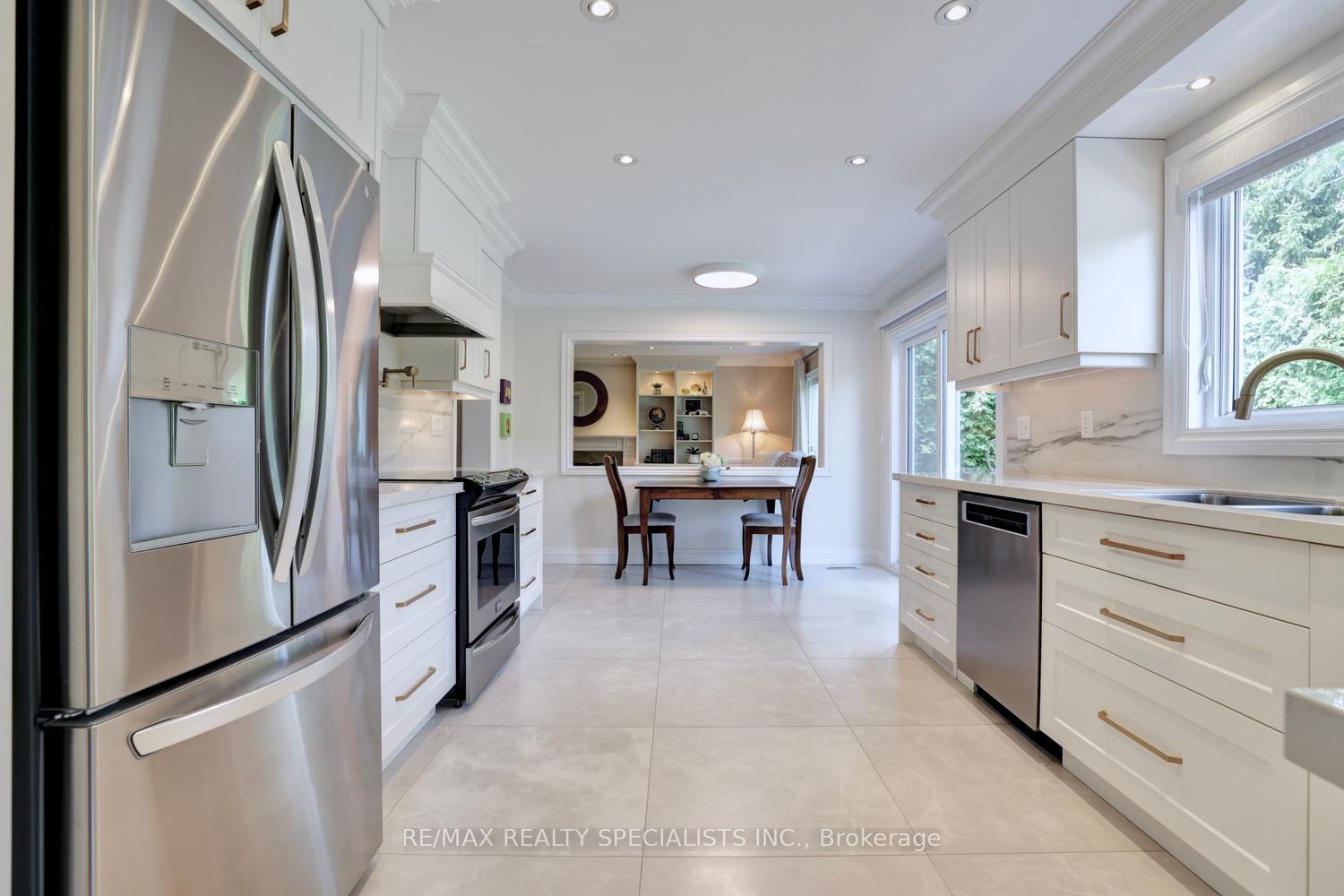 Photo 13 of 2021 Shawanaga Trail, Mississauga, Sheridan — HOMEH