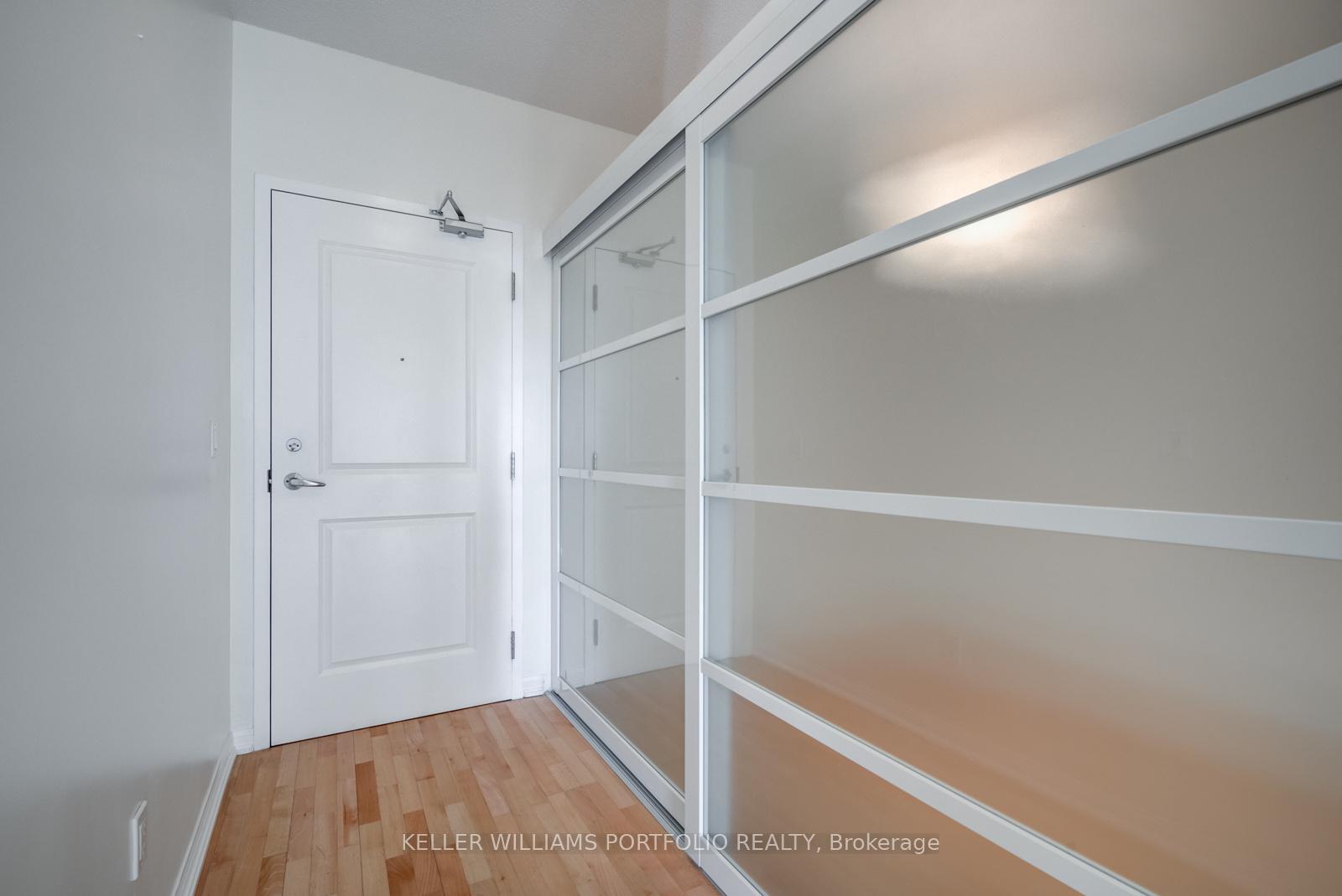 Photo 2 of Unit 727, 628 Fleet Street, Toronto, Niagara — HOMEH
