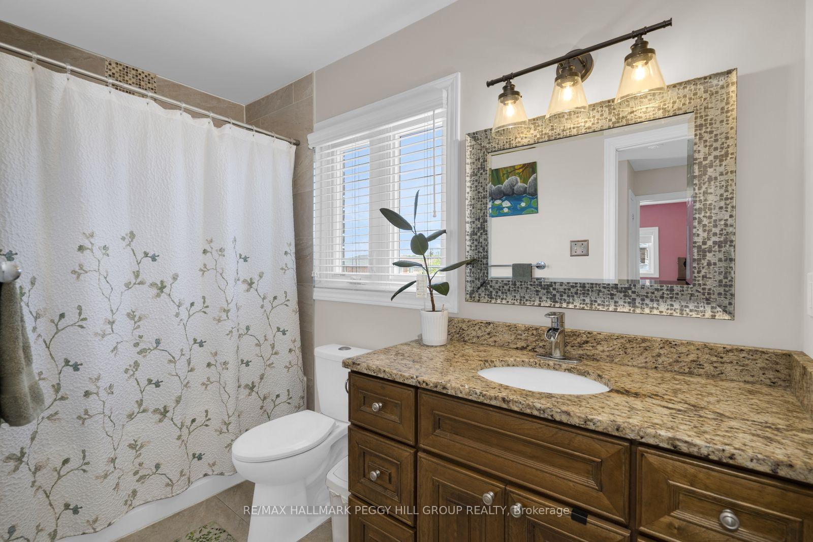 Photo 11 of 35 Victorway Drive, Barrie, Holly — HOMEH