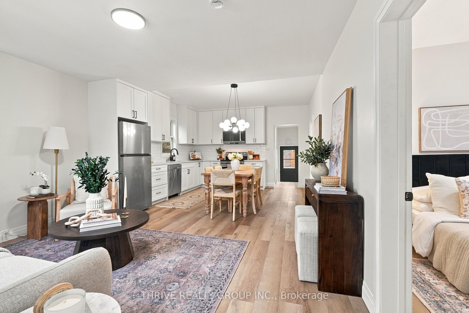 Photo 4 of 33 Glenwood Avenue E, London, East M — HOMEH