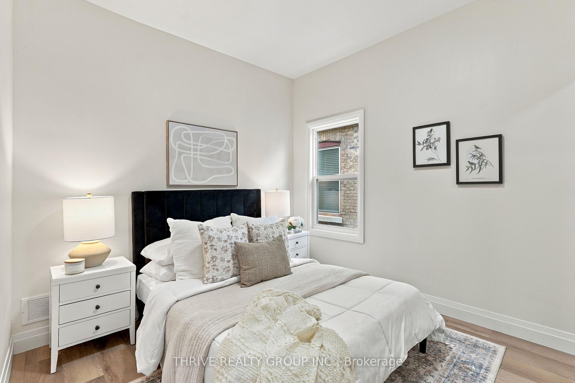 Photo 17 of 33 Glenwood Avenue E, London, East M — HOMEH