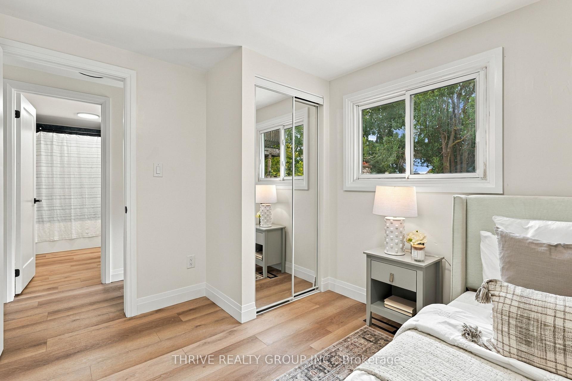 Photo 19 of 33 Glenwood Avenue E, London, East M — HOMEH