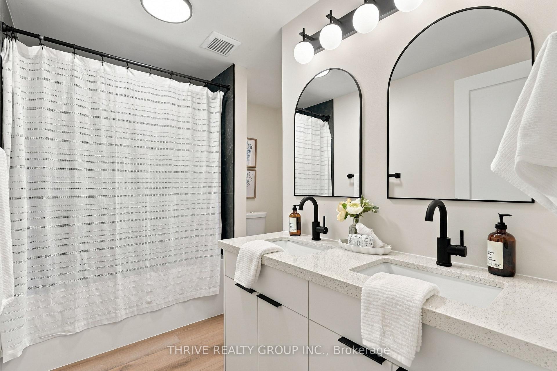 Photo 21 of 33 Glenwood Avenue E, London, East M — HOMEH