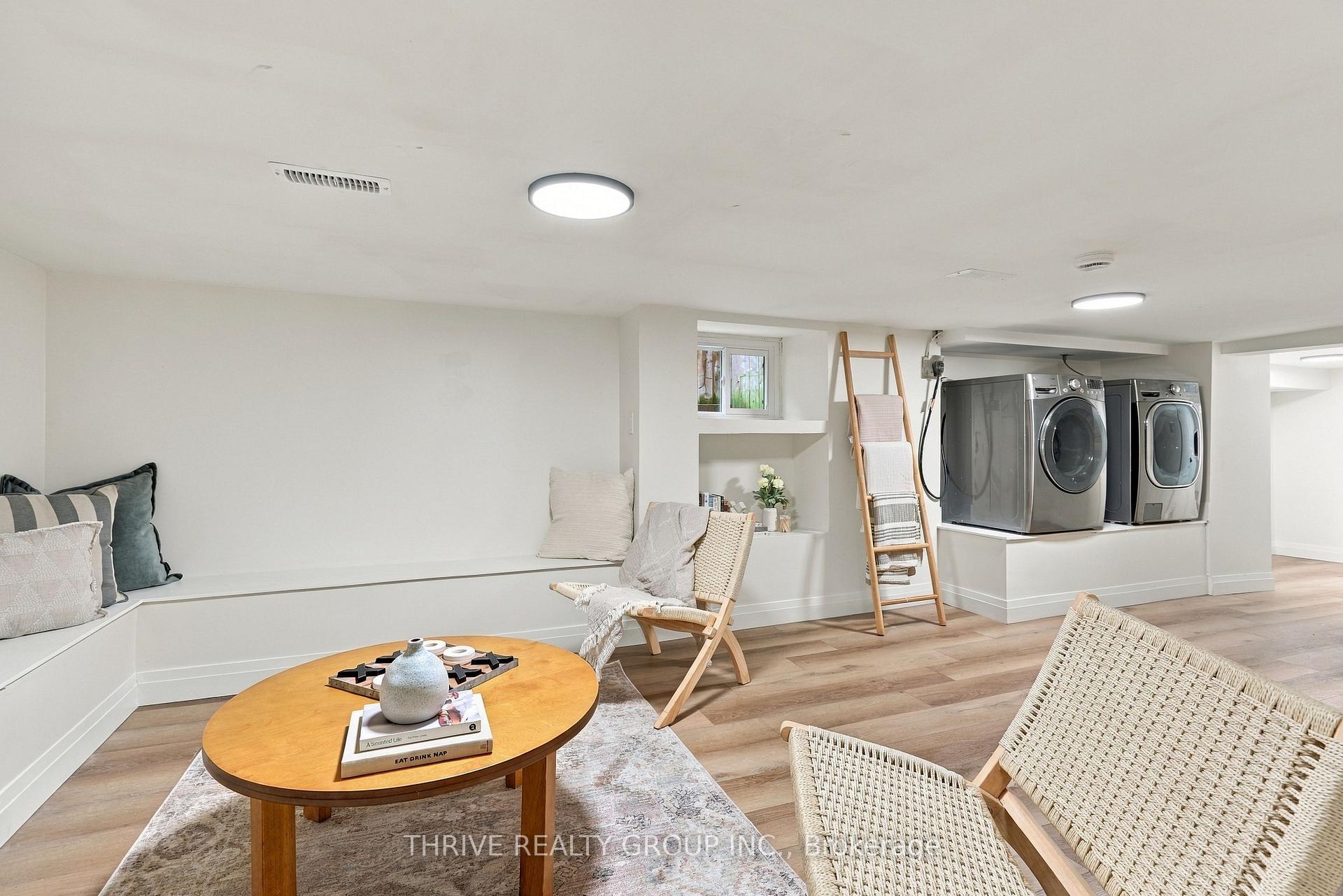 Photo 26 of 33 Glenwood Avenue E, London, East M — HOMEH